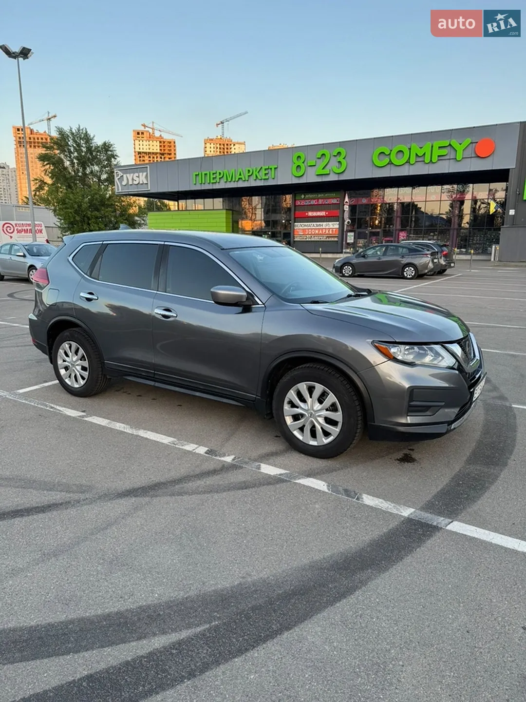 2017 Nissan Rogue - мініатюра 4