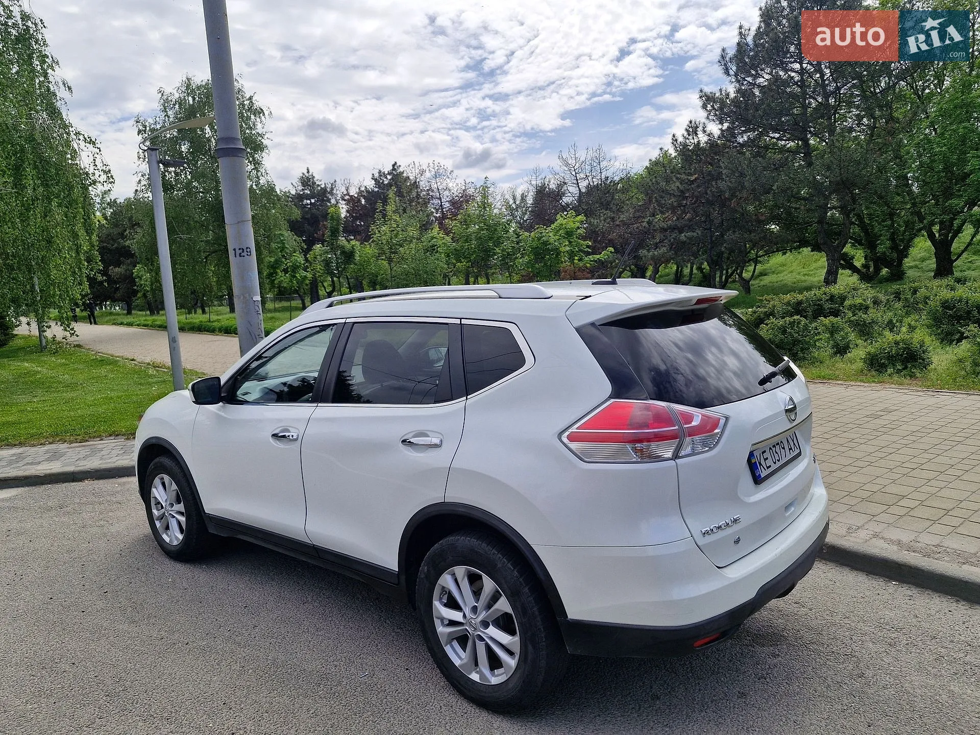 2016 Nissan Rogue - мініатюра 4