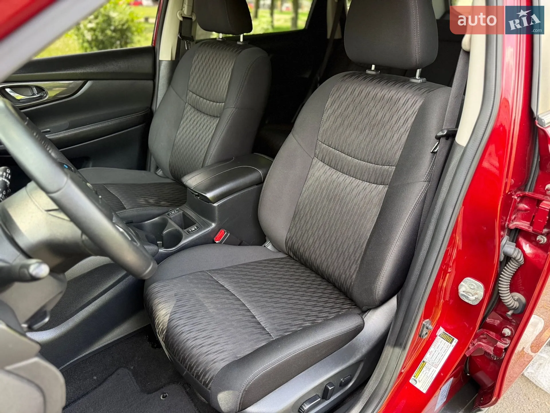 2019 Nissan Rogue - мініатюра 24