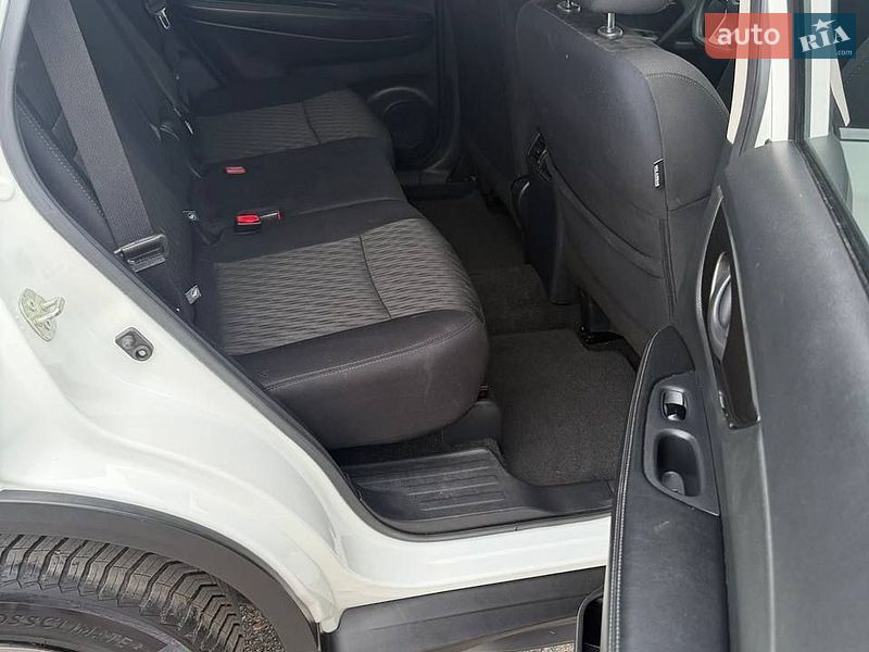 Внедорожник / Кроссовер Nissan Rogue 2020 в Полтаве