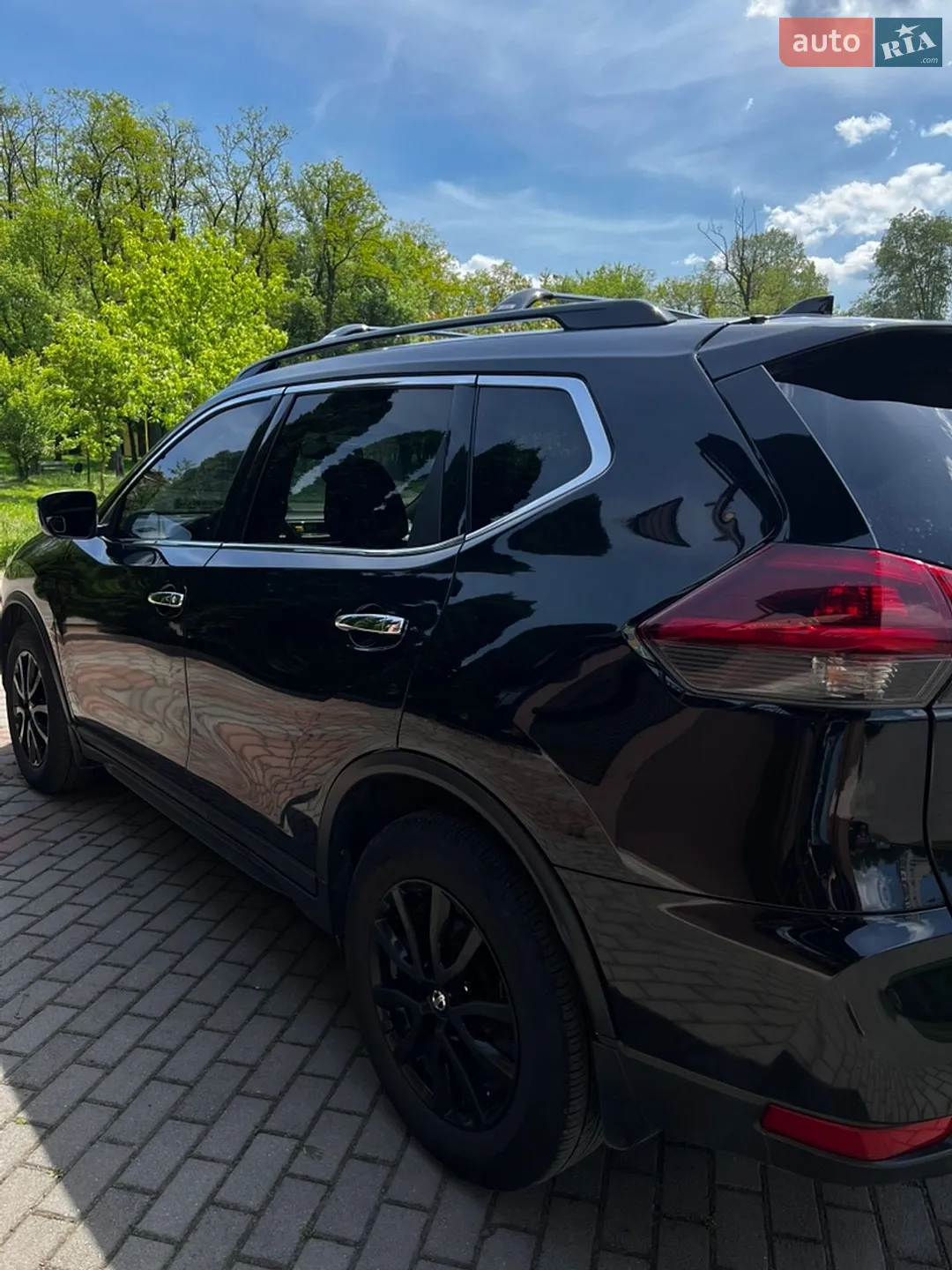 2018 Nissan Rogue - мініатюра 2