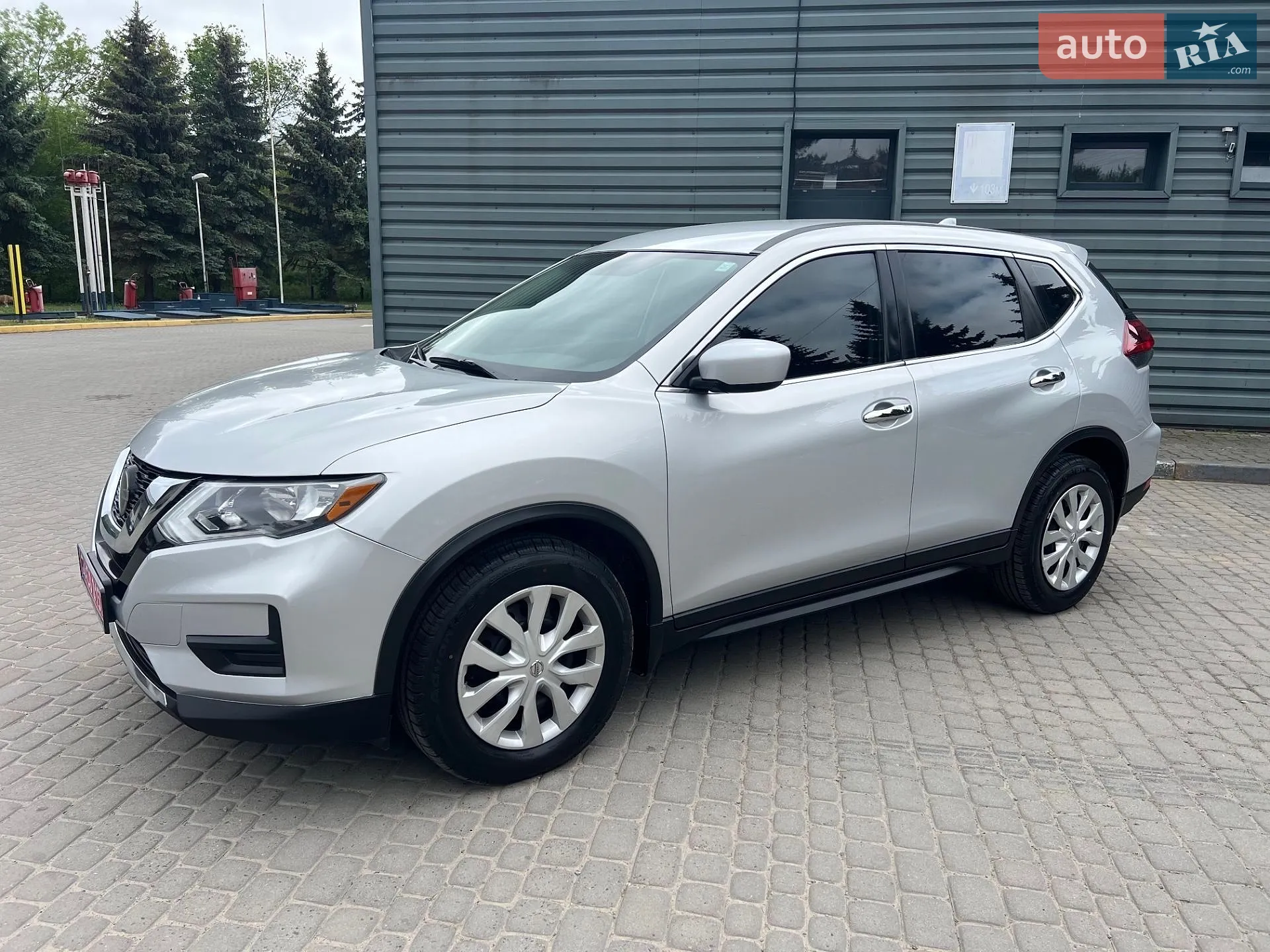2017 Nissan Rogue - мініатюра 3