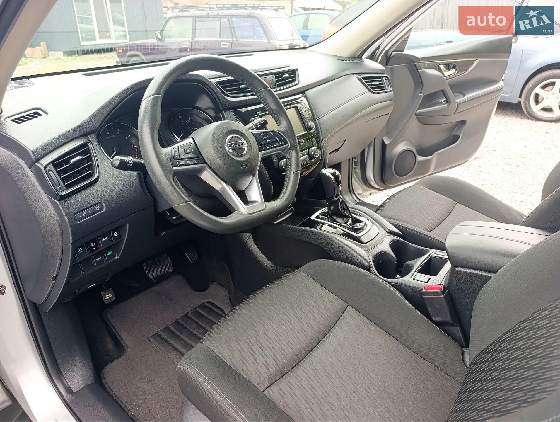 2018 Nissan Rogue - мініатюра 10