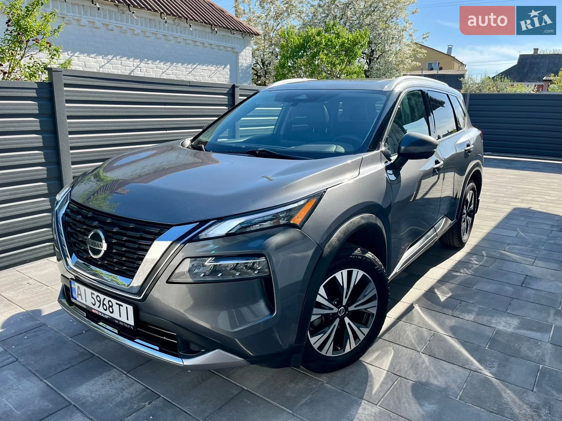2021 Nissan Rogue - фото 1