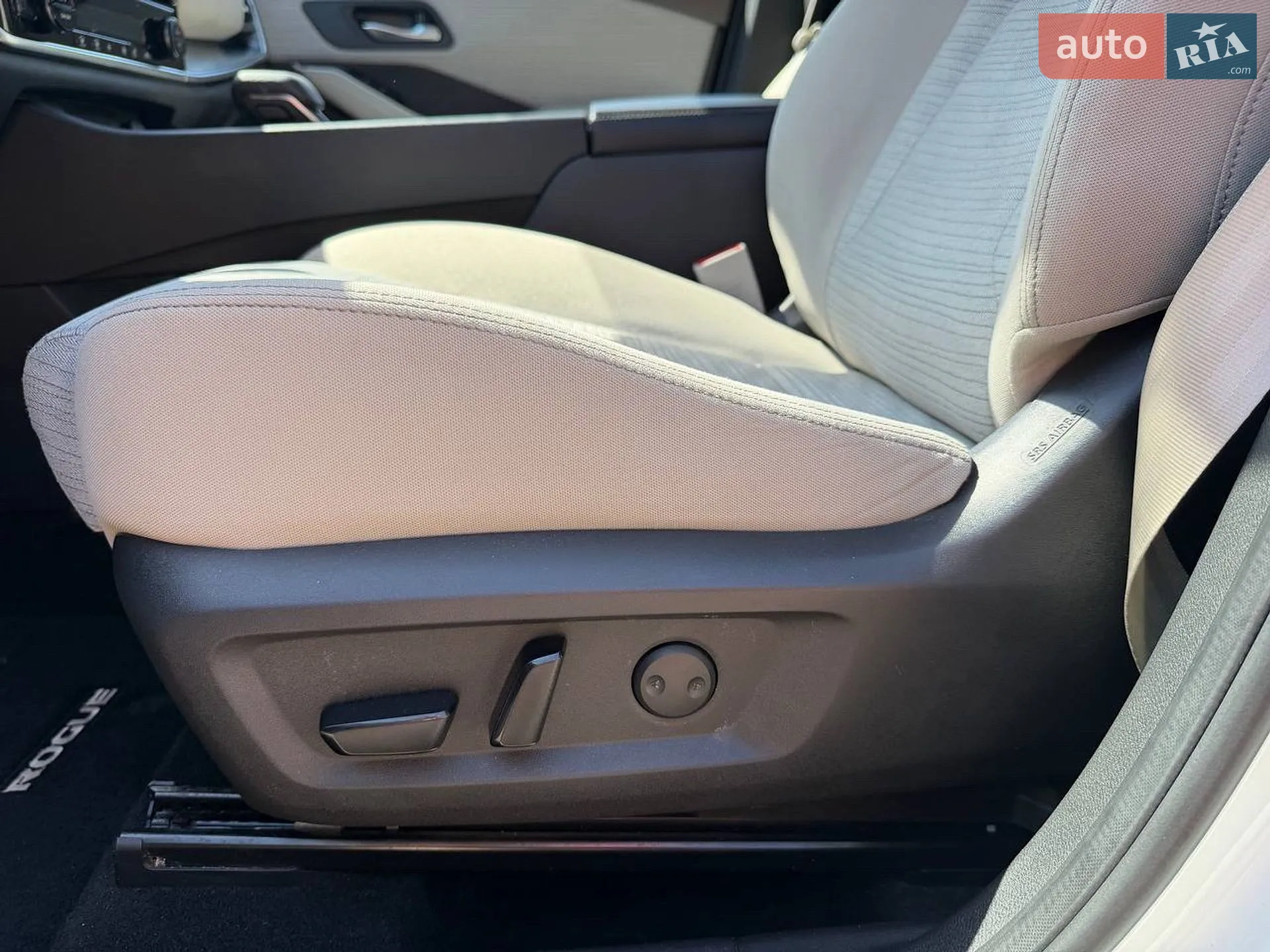 2020 Nissan Rogue - мініатюра 18
