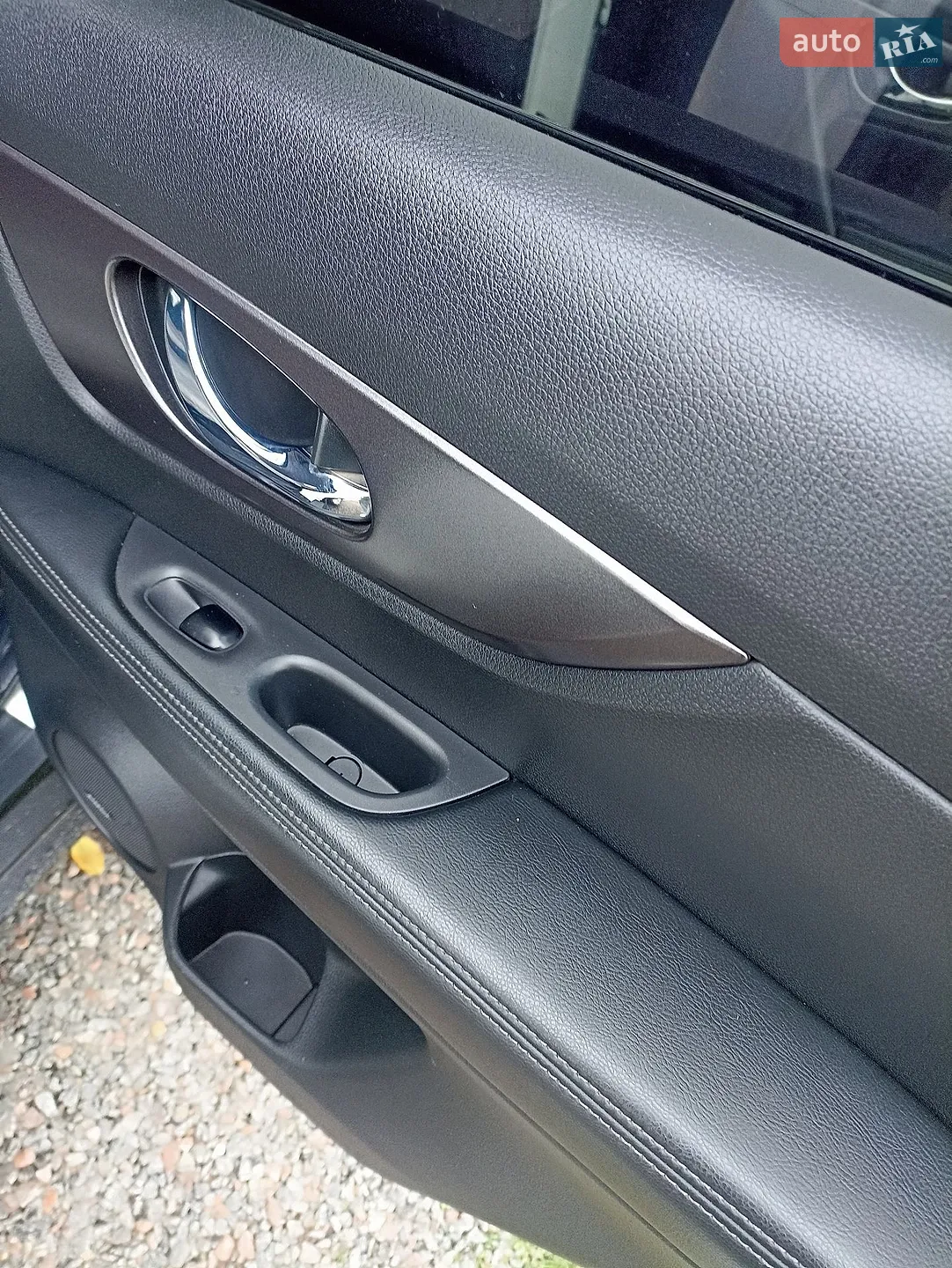 2016 Nissan Rogue - мініатюра 29