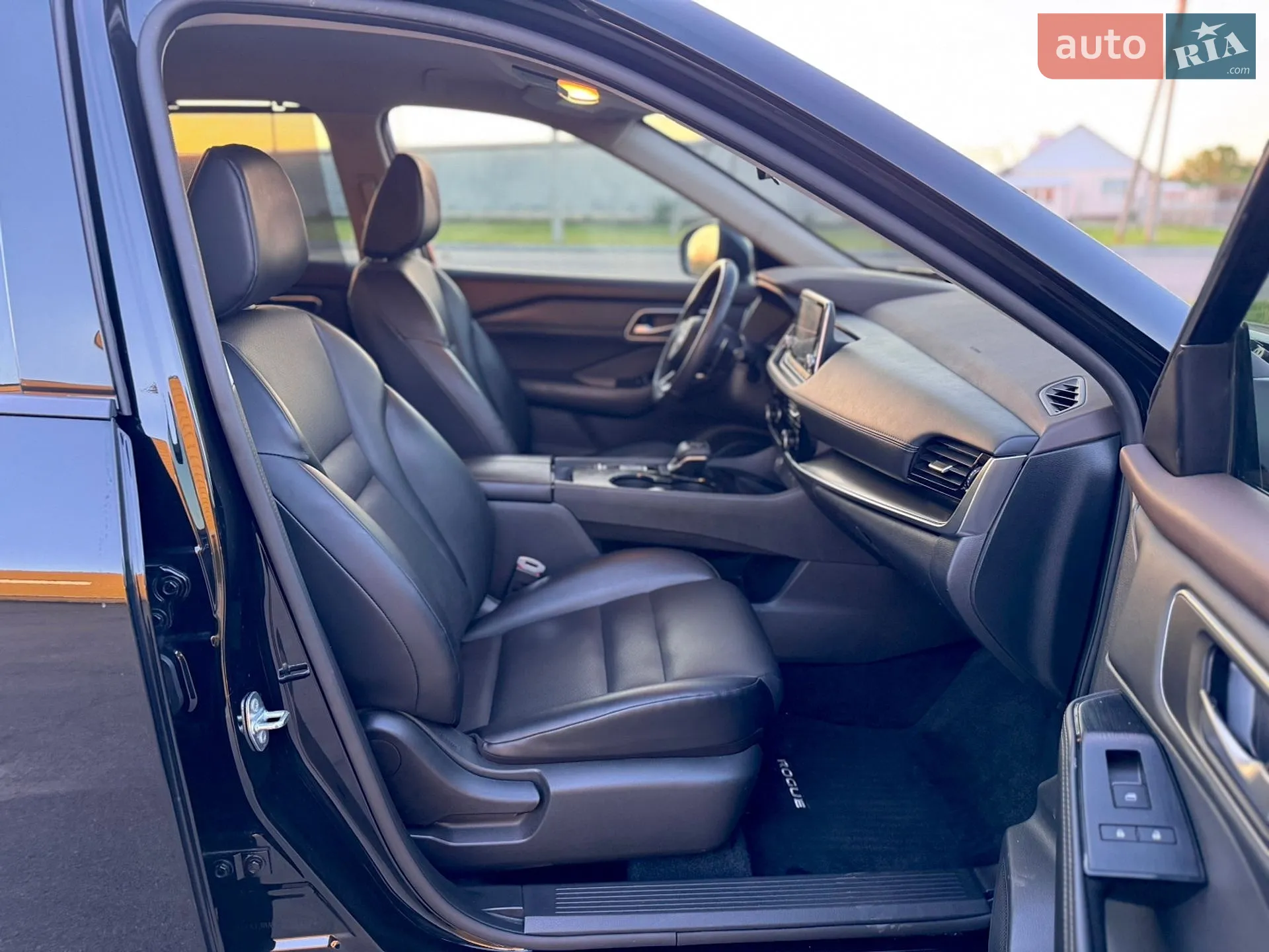 2021 Nissan Rogue - мініатюра 32