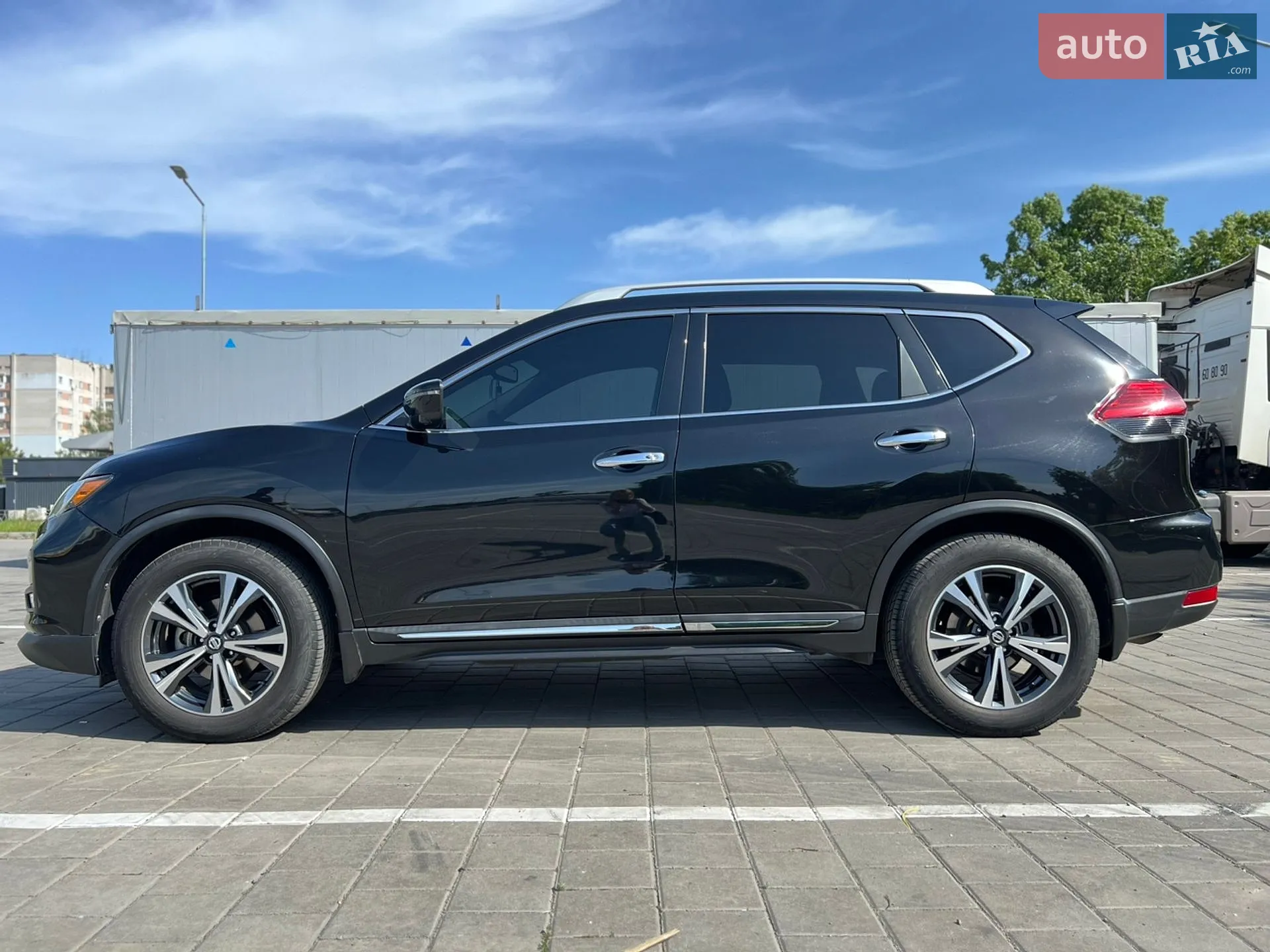2017 Nissan Rogue - мініатюра 4