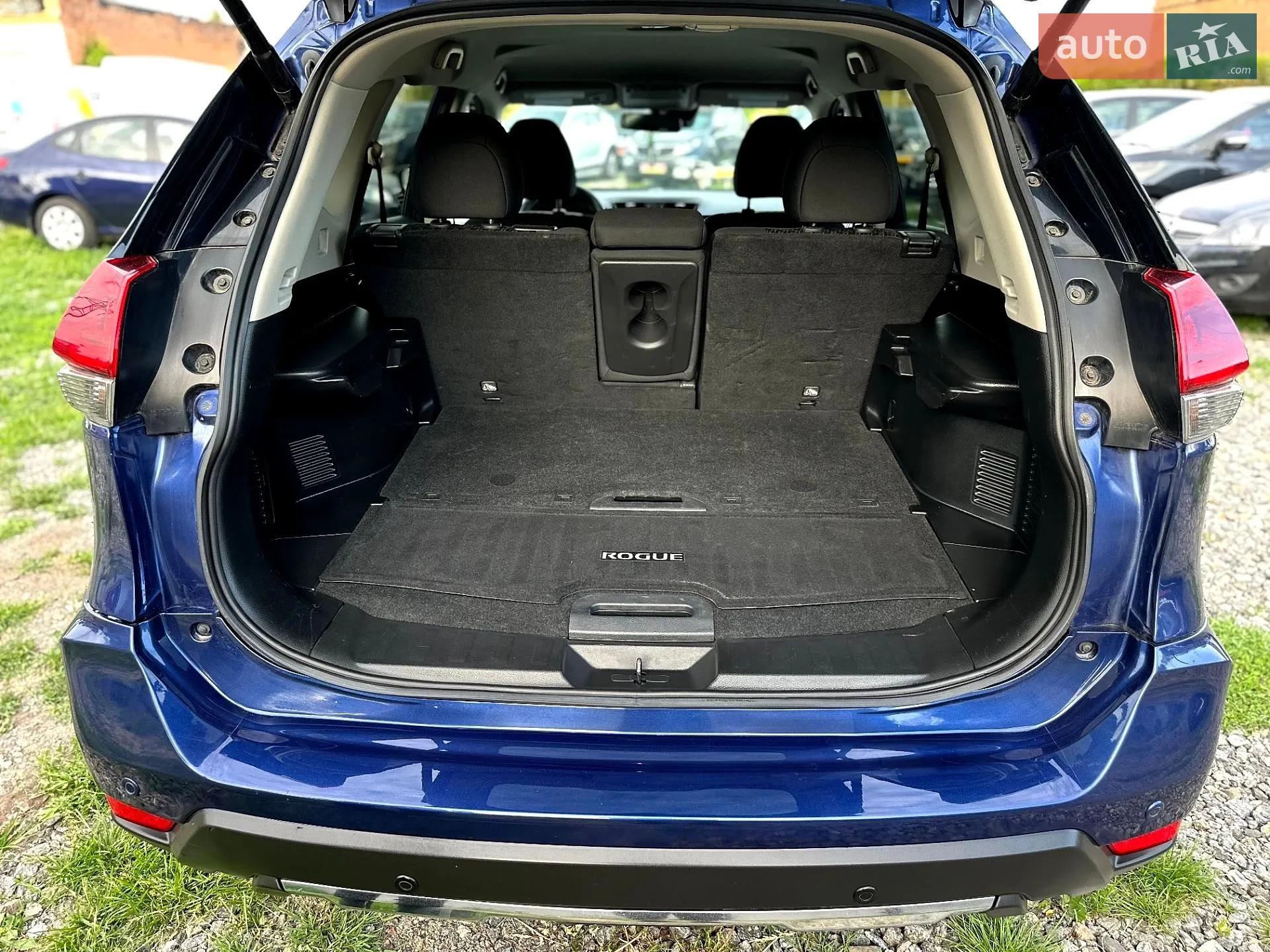 2018 Nissan Rogue - мініатюра 16