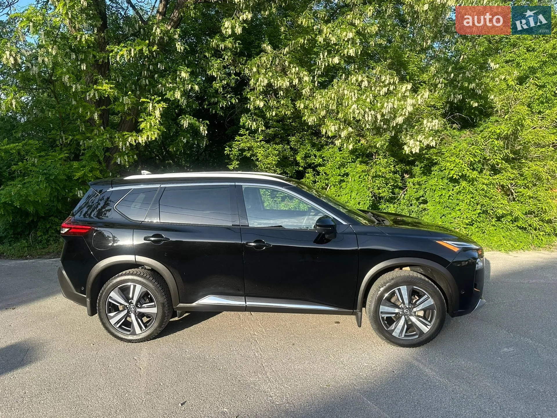 2021 Nissan Rogue - мініатюра 16