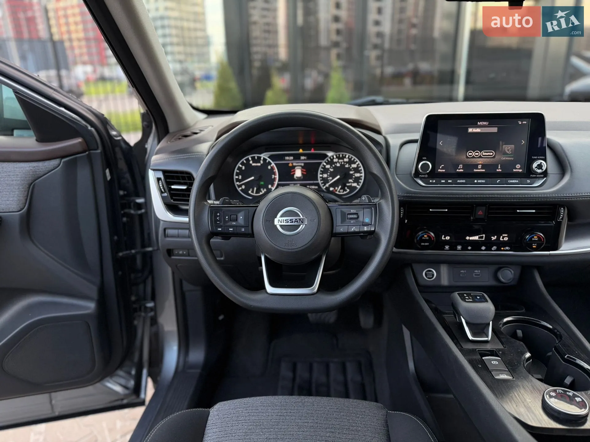 2021 Nissan Rogue - мініатюра 14