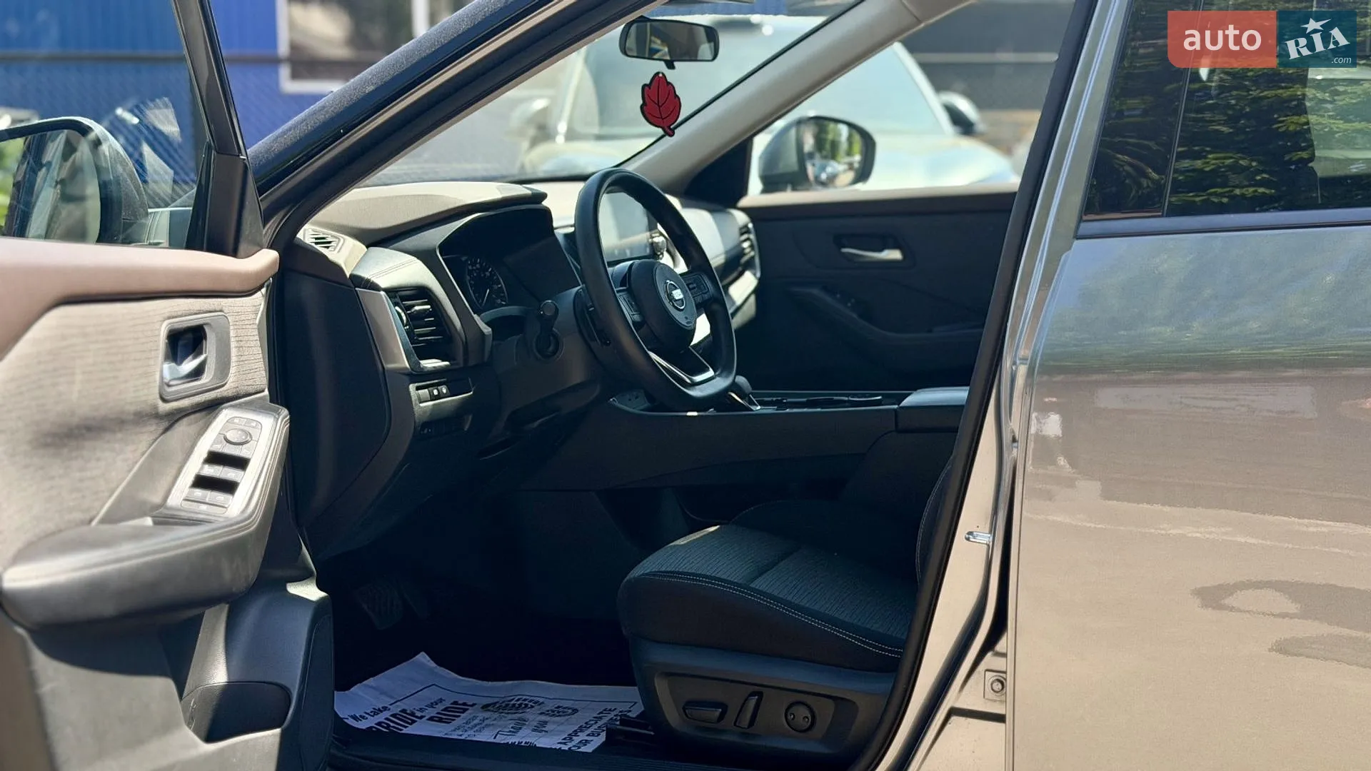 2021 Nissan Rogue - мініатюра 10