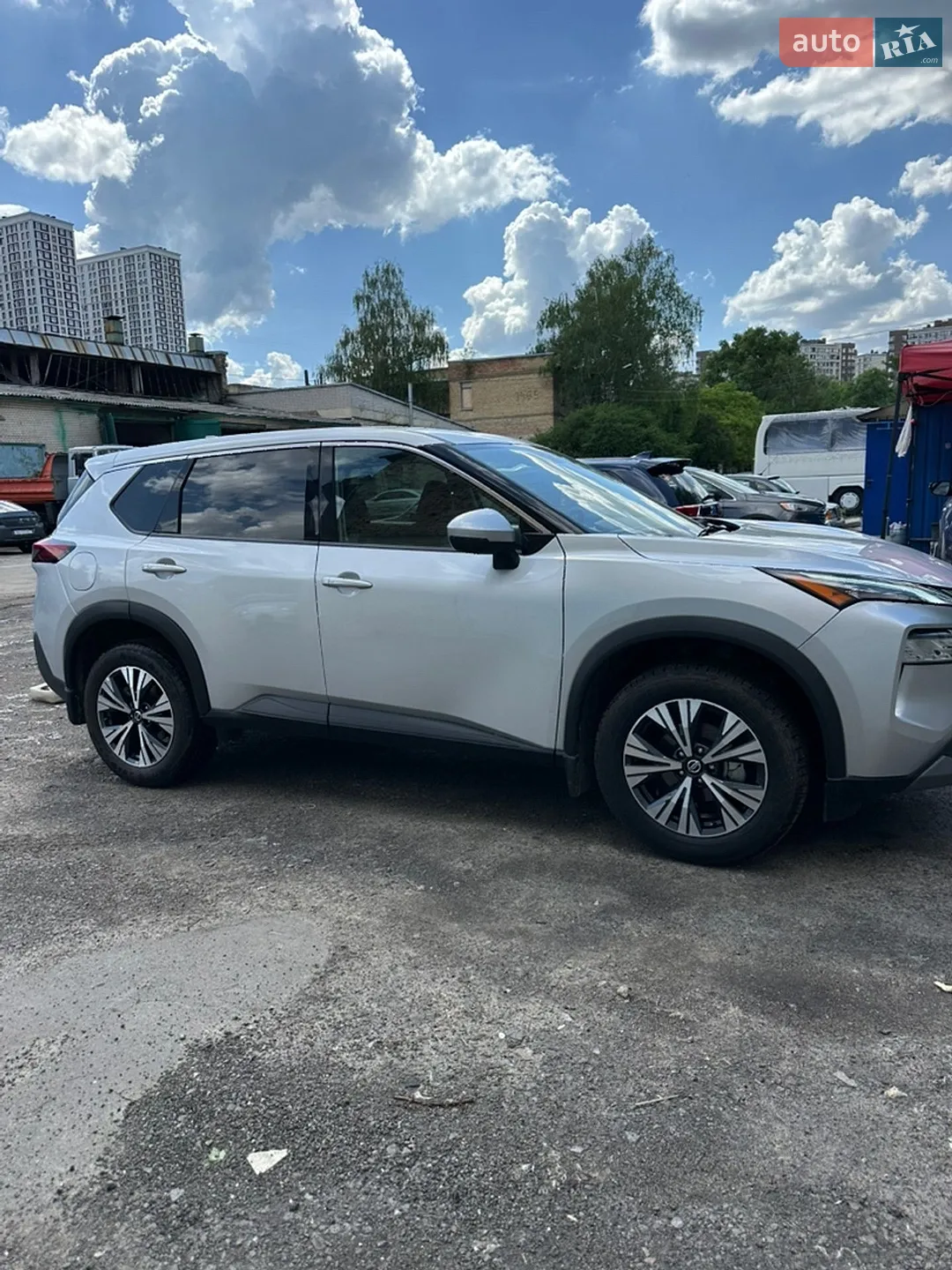 2021 Nissan Rogue - мініатюра 2