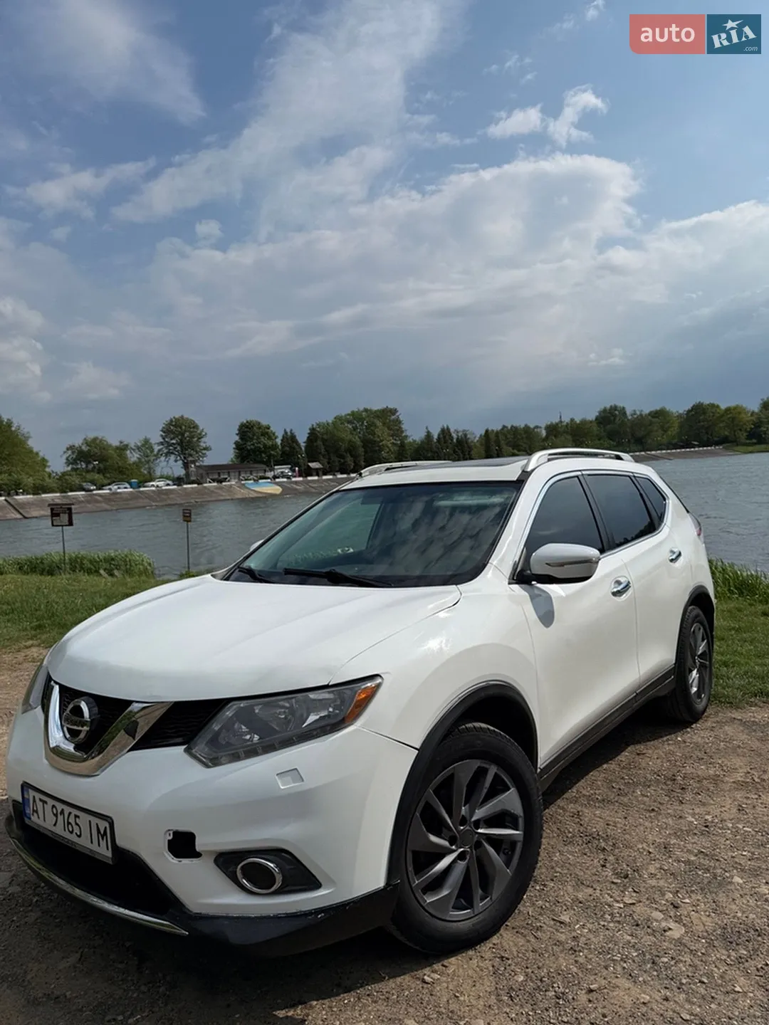 2015 Nissan Rogue - мініатюра 2
