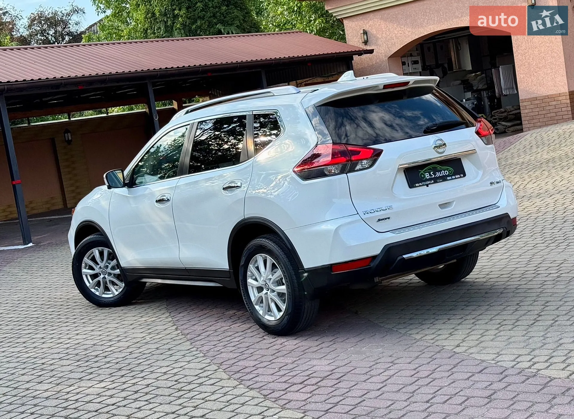 2019 Nissan Rogue - мініатюра 2
