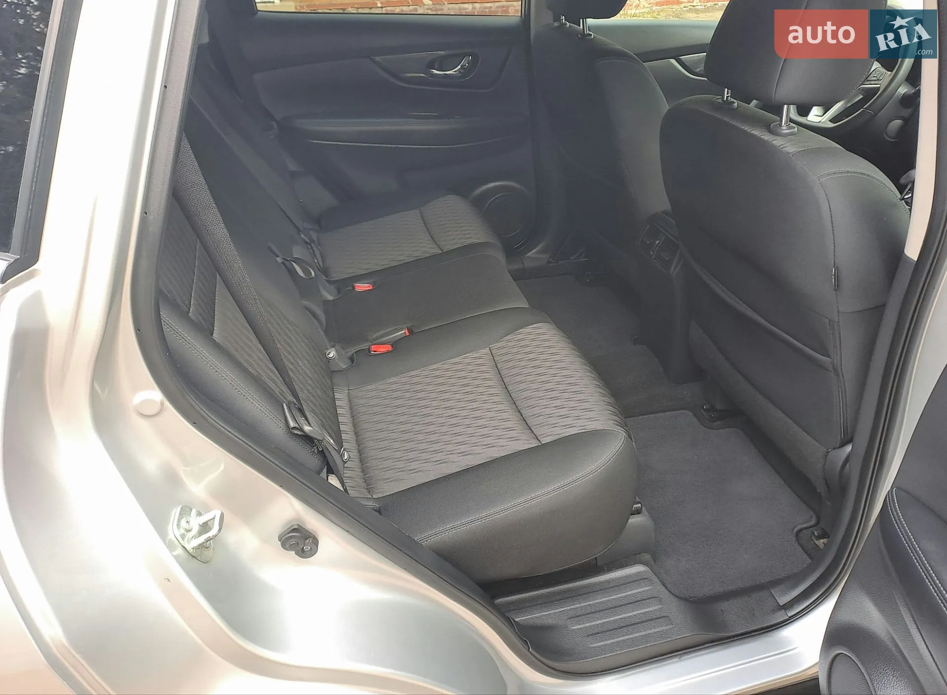 2018 Nissan Rogue - мініатюра 5