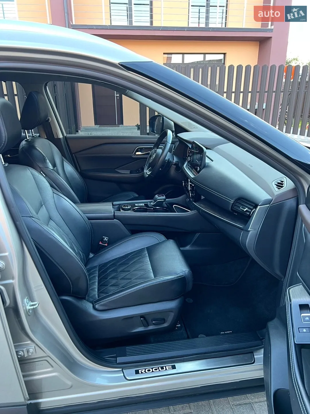 2021 Nissan Rogue - мініатюра 24