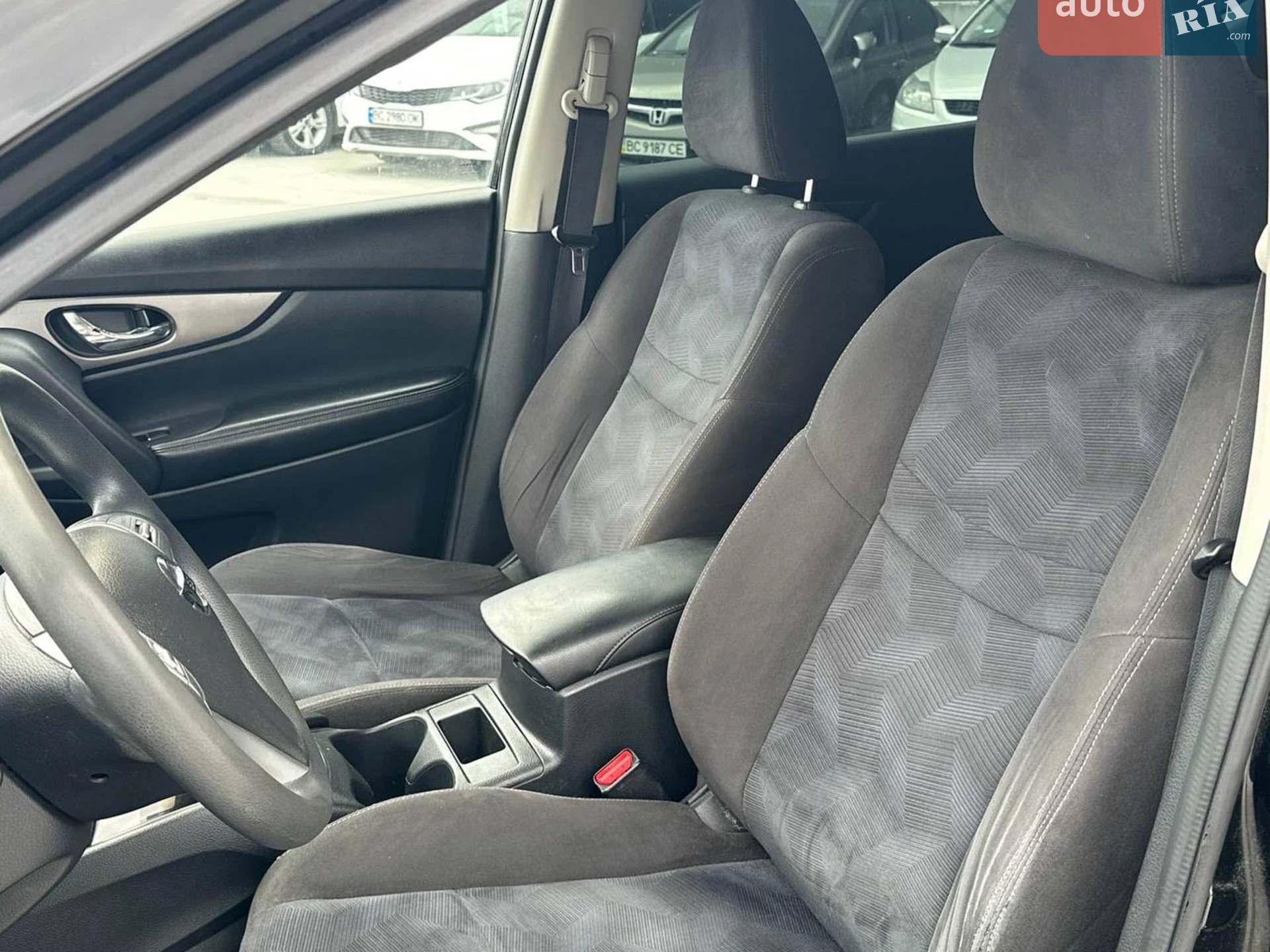 2015 Nissan Rogue - мініатюра 16