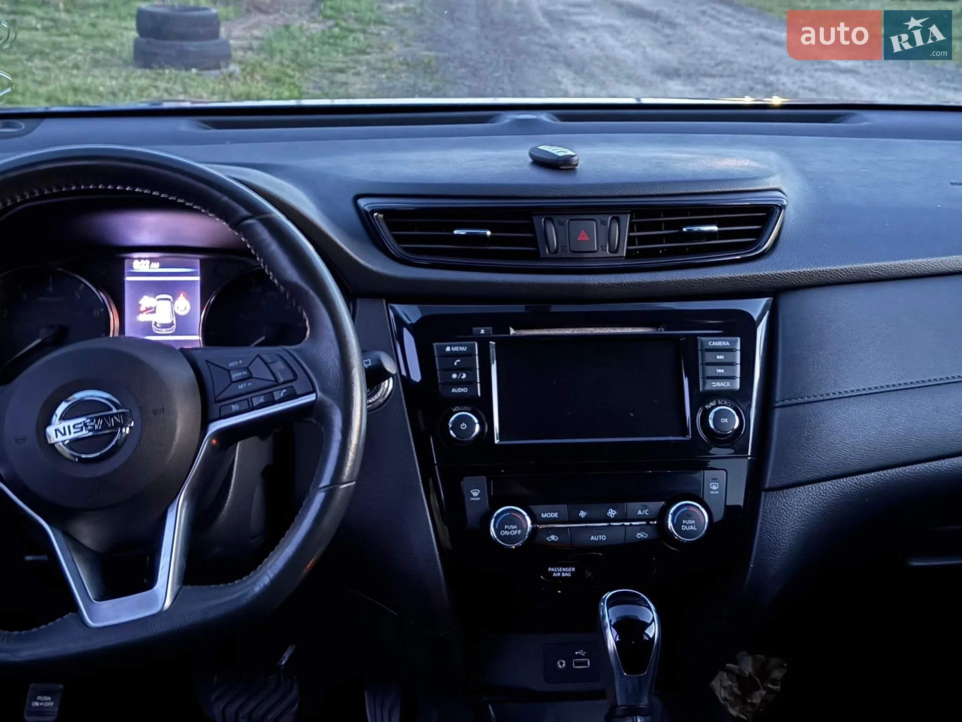 2017 Nissan Rogue - мініатюра 9