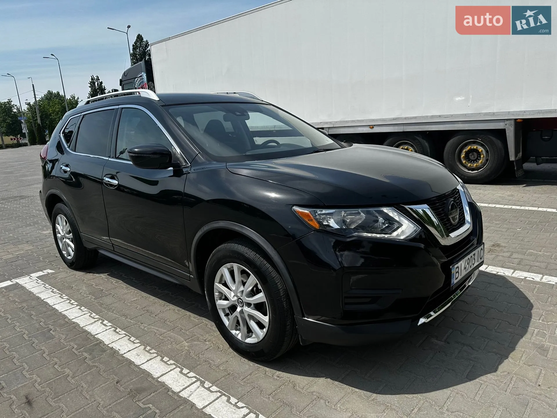 2018 Nissan Rogue - мініатюра 3