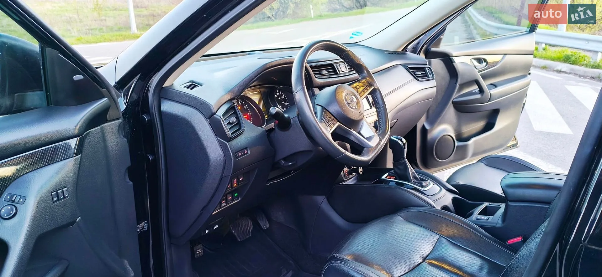 2017 Nissan Rogue - мініатюра 9