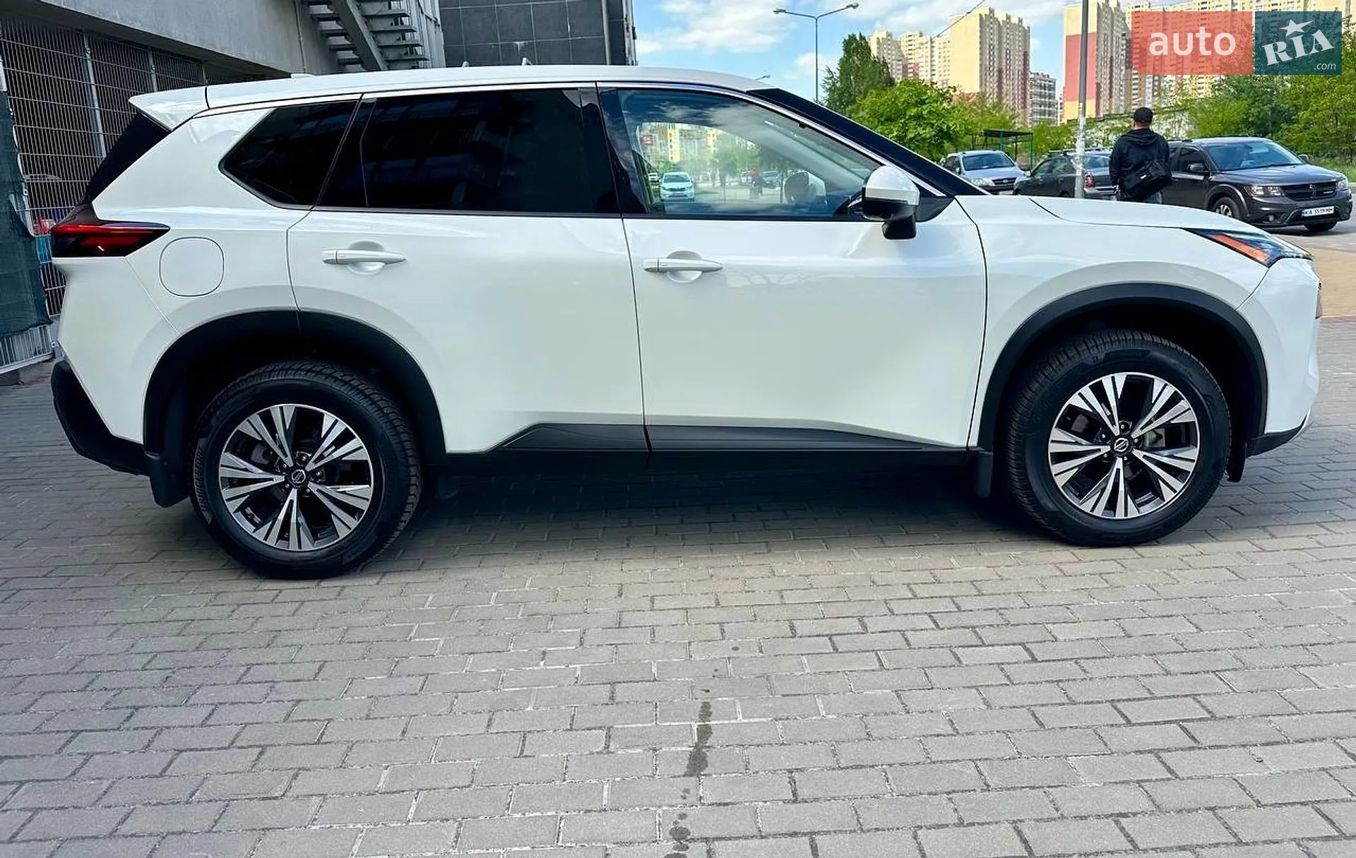 2021 Nissan Rogue - мініатюра 11