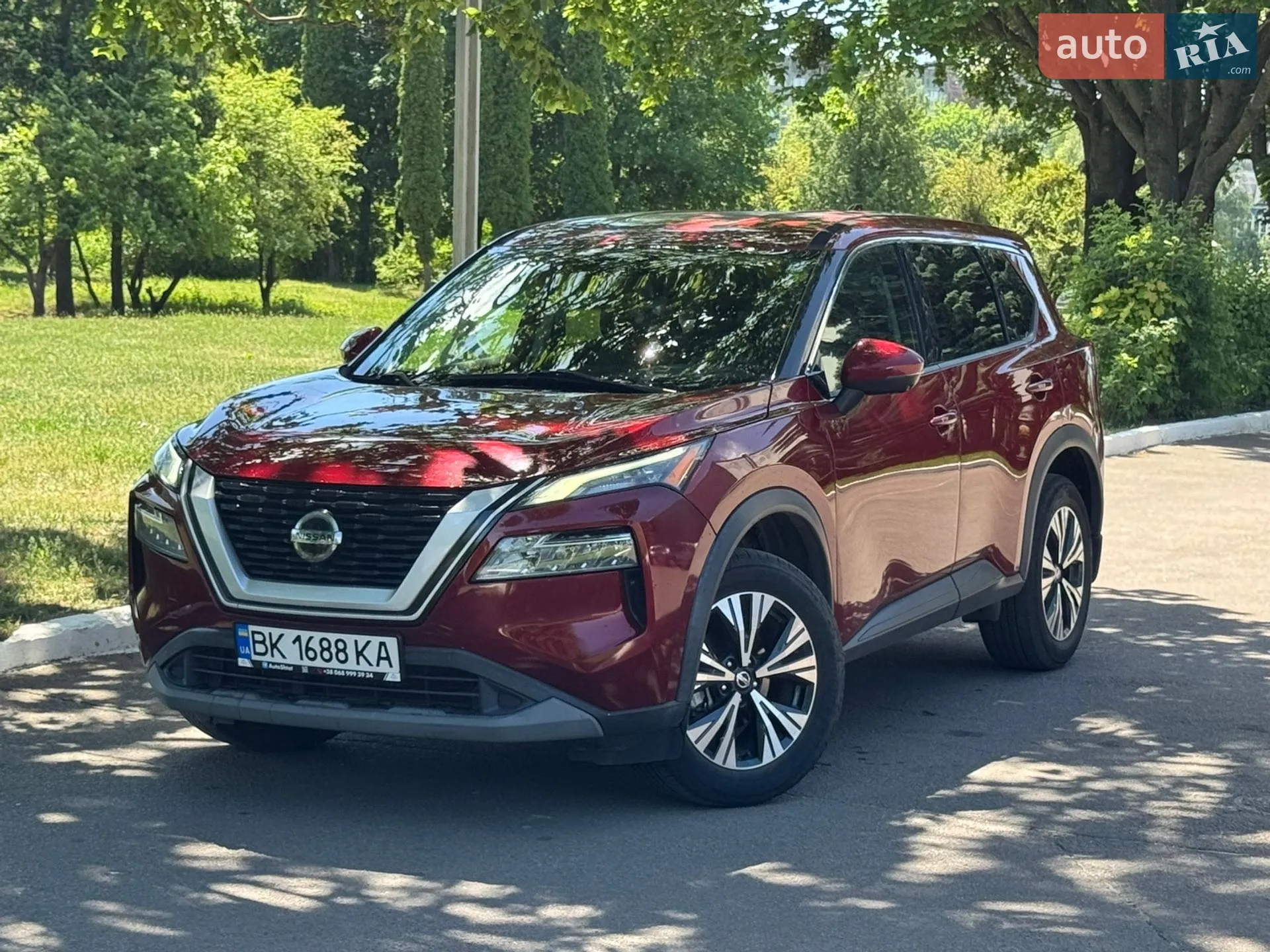 2021 Nissan Rogue - мініатюра 2