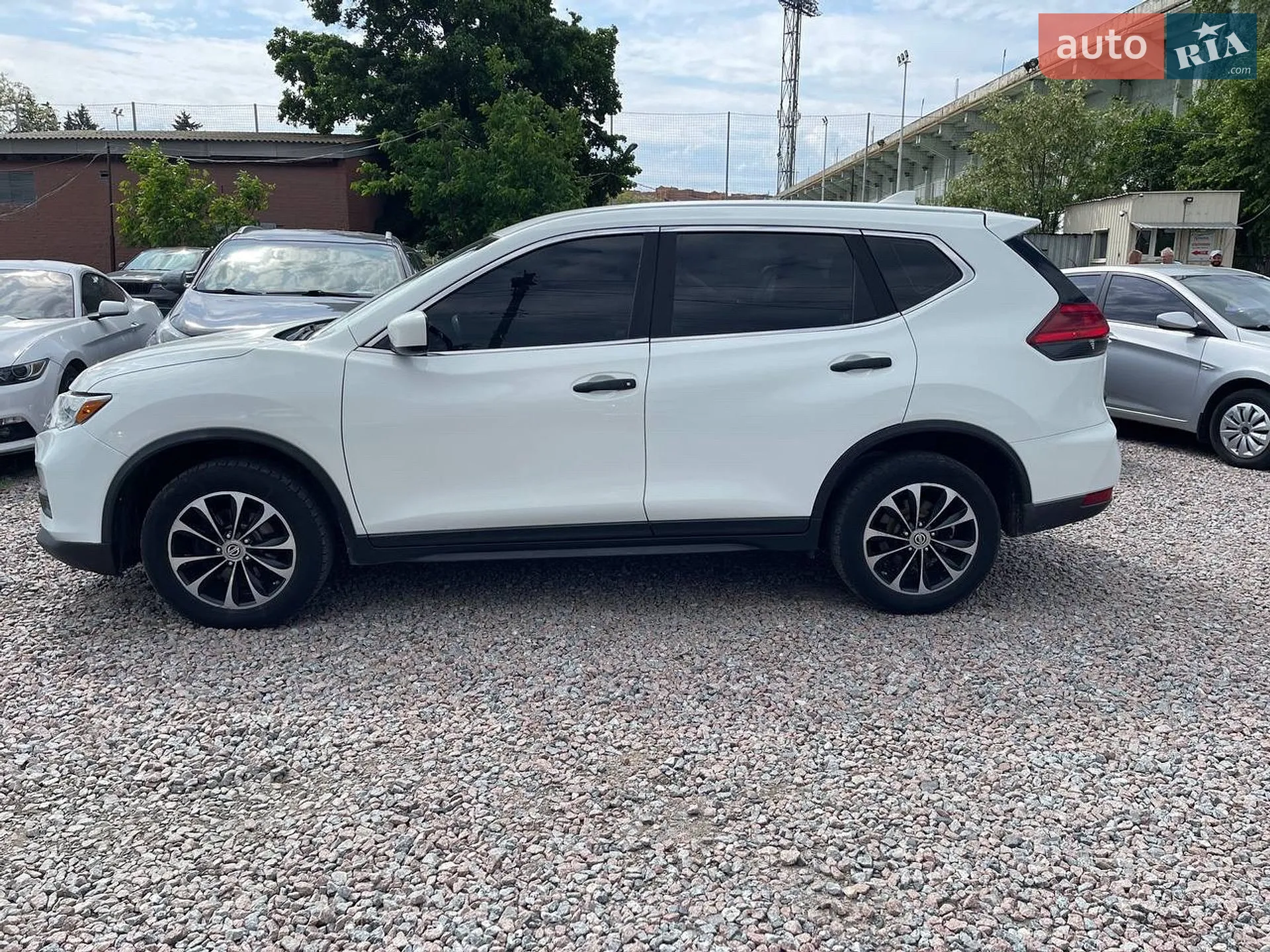 2017 Nissan Rogue - мініатюра 8