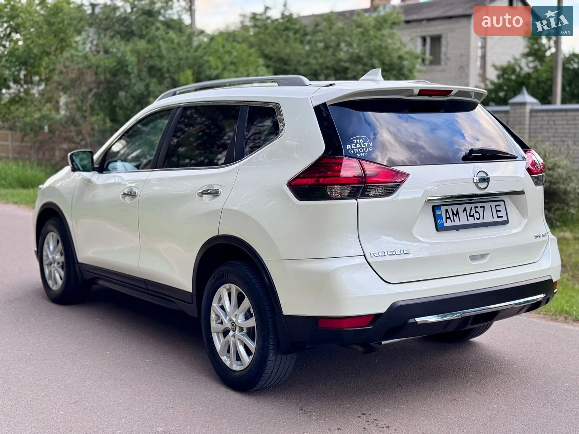 2017 Nissan Rogue - мініатюра 9