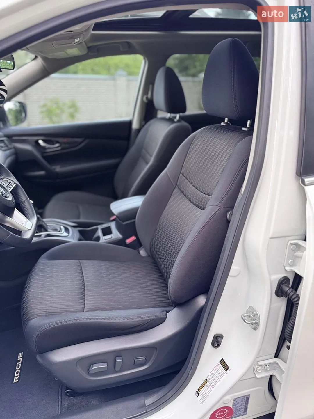 2017 Nissan Rogue - мініатюра 21