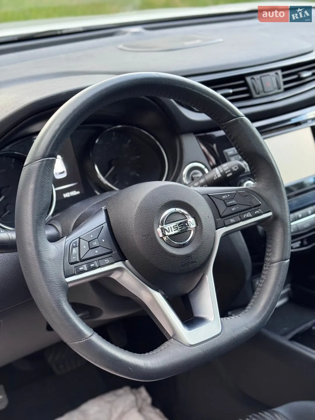2017 Nissan Rogue - мініатюра 28