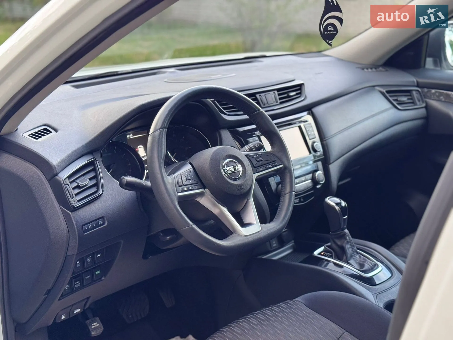2017 Nissan Rogue - мініатюра 27