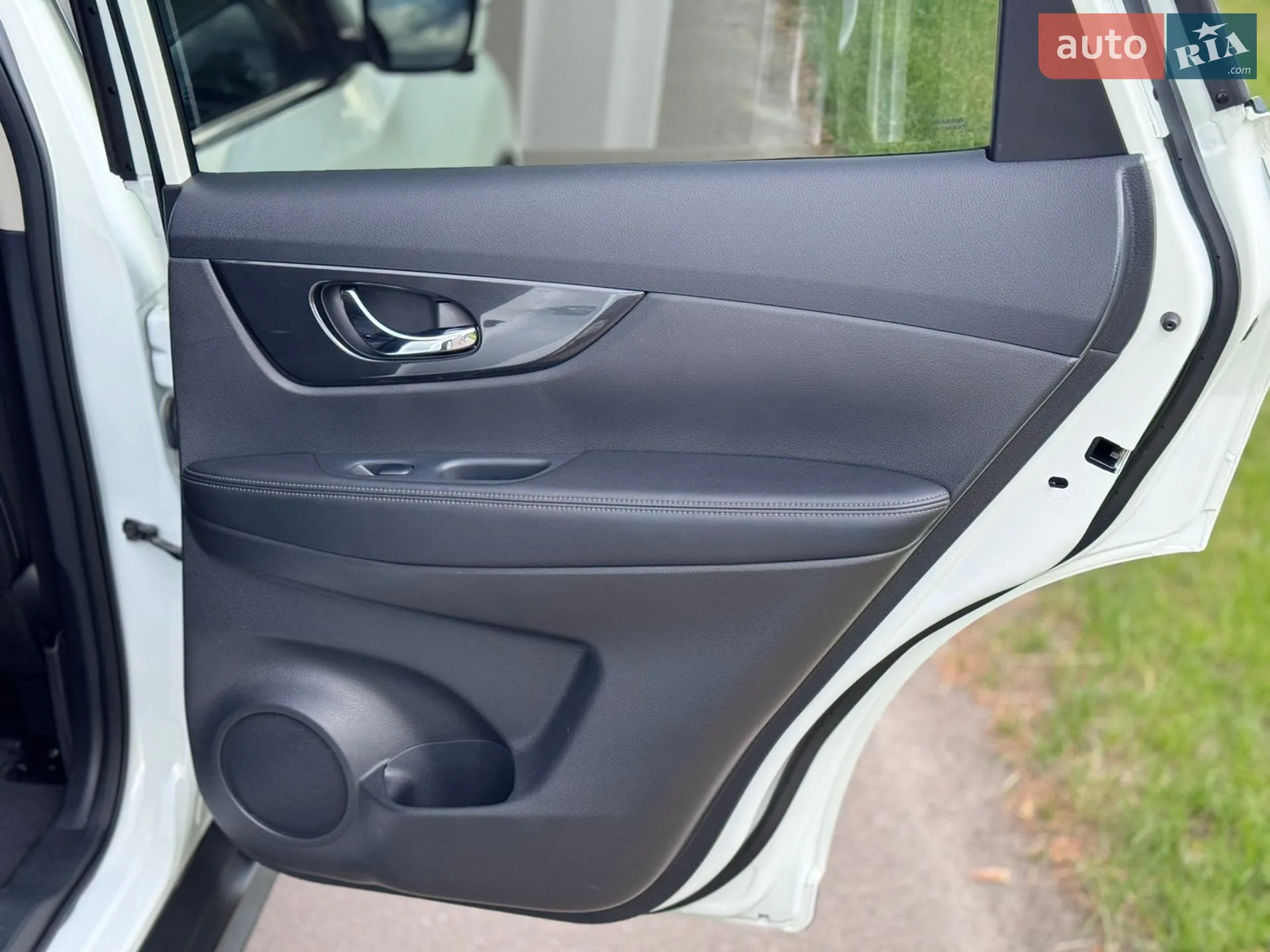 2017 Nissan Rogue - мініатюра 36