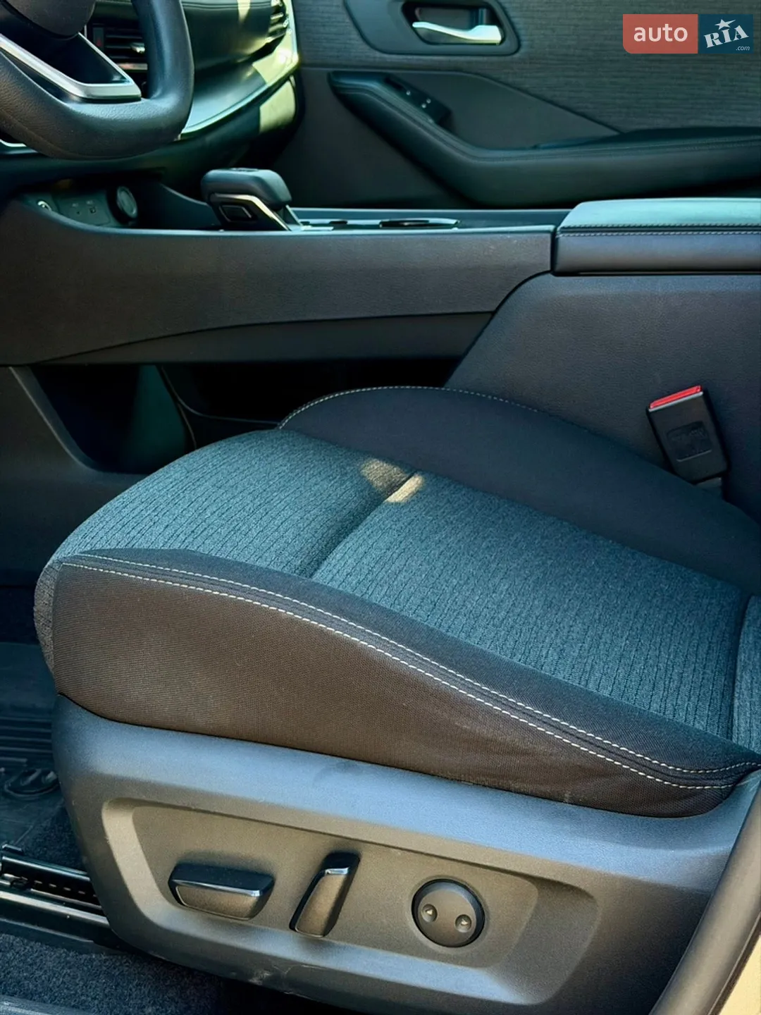 2021 Nissan Rogue - мініатюра 20