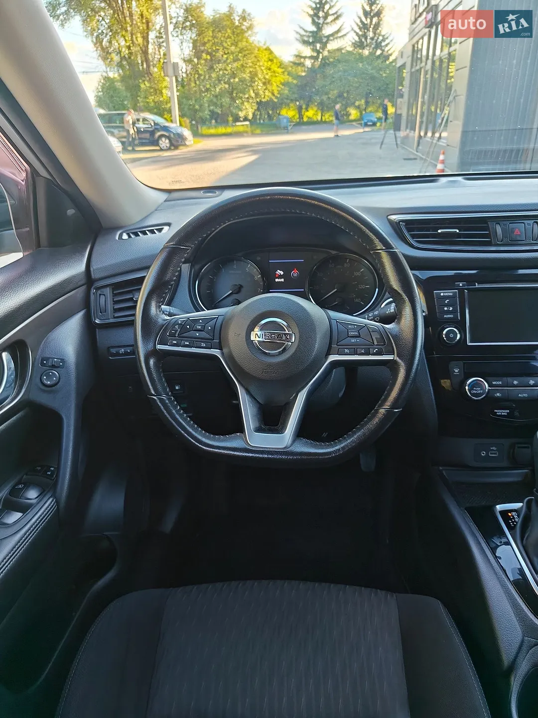 2018 Nissan Rogue - мініатюра 17