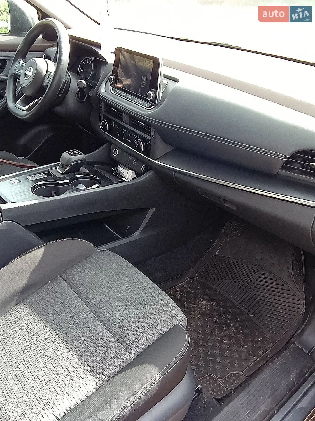 2022 Nissan Rogue - мініатюра 16