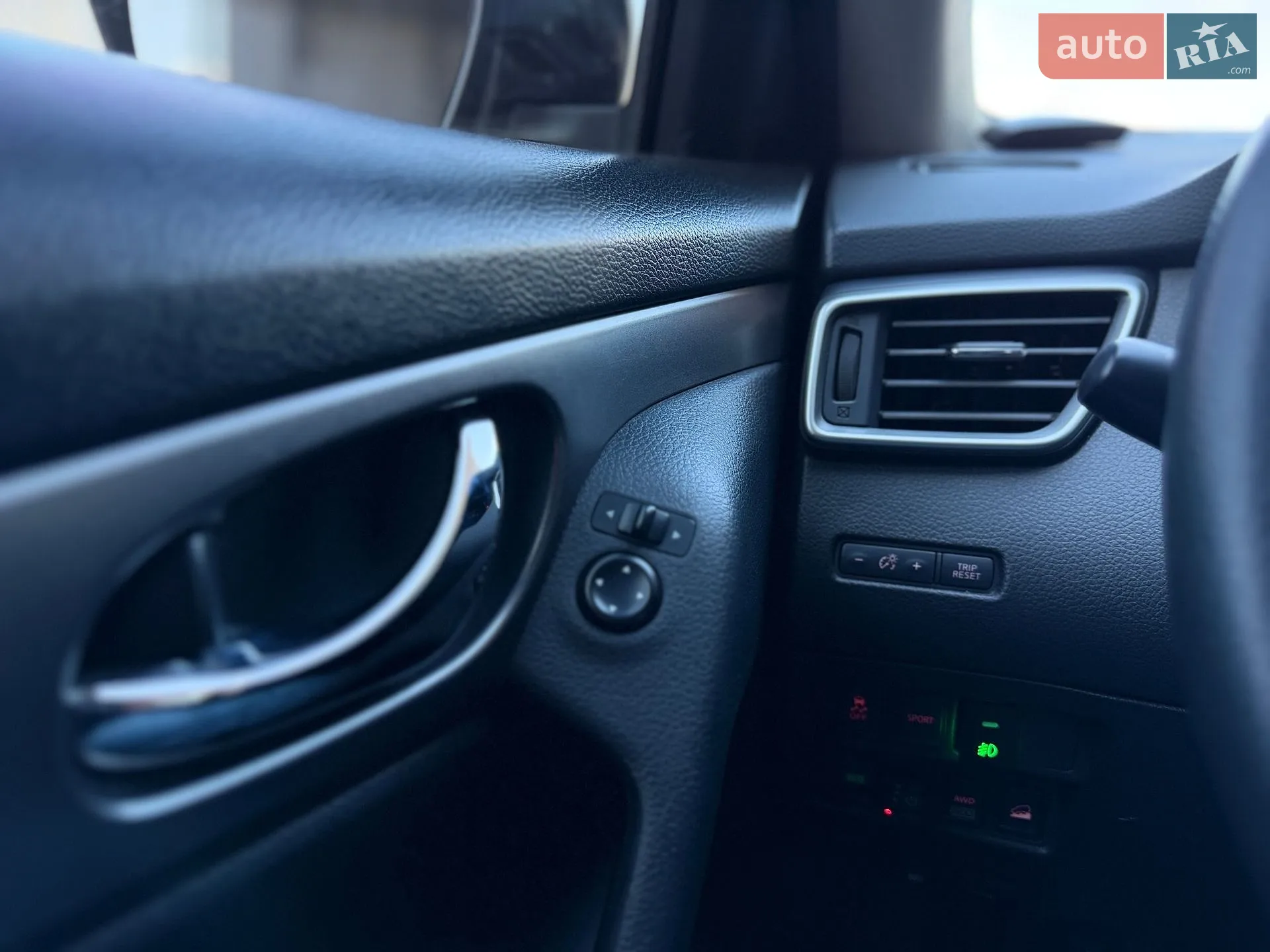2016 Nissan Rogue - мініатюра 92