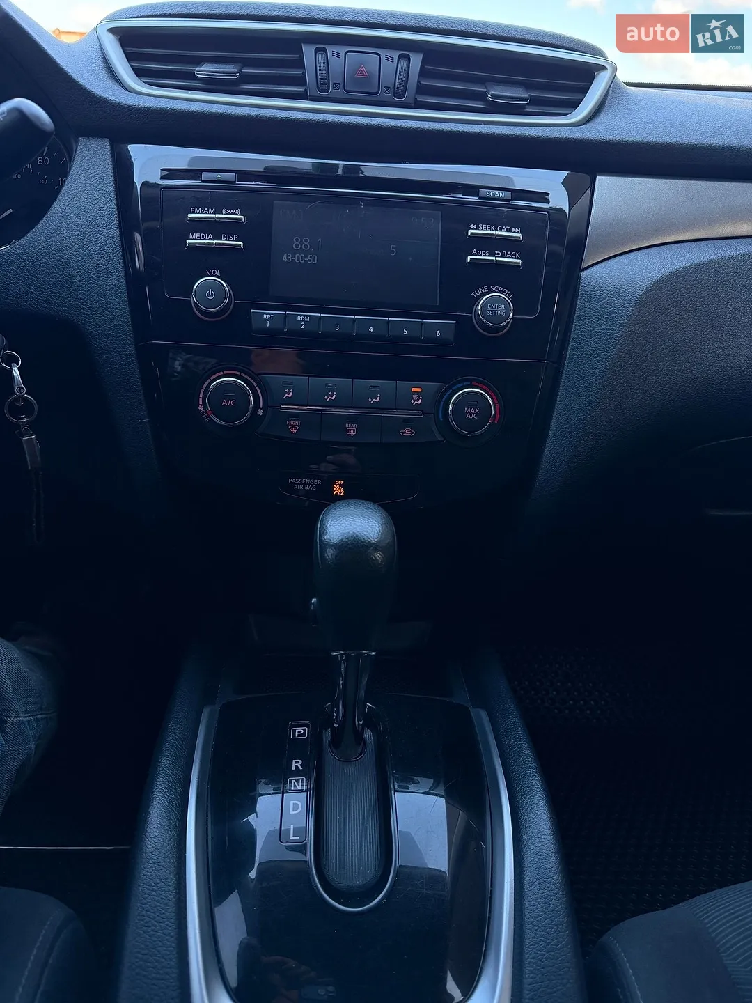 2016 Nissan Rogue - мініатюра 94