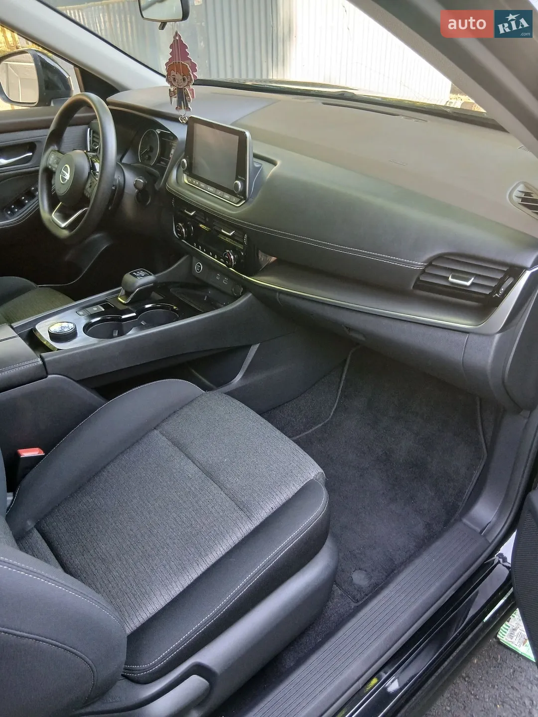 2021 Nissan Rogue - мініатюра 22