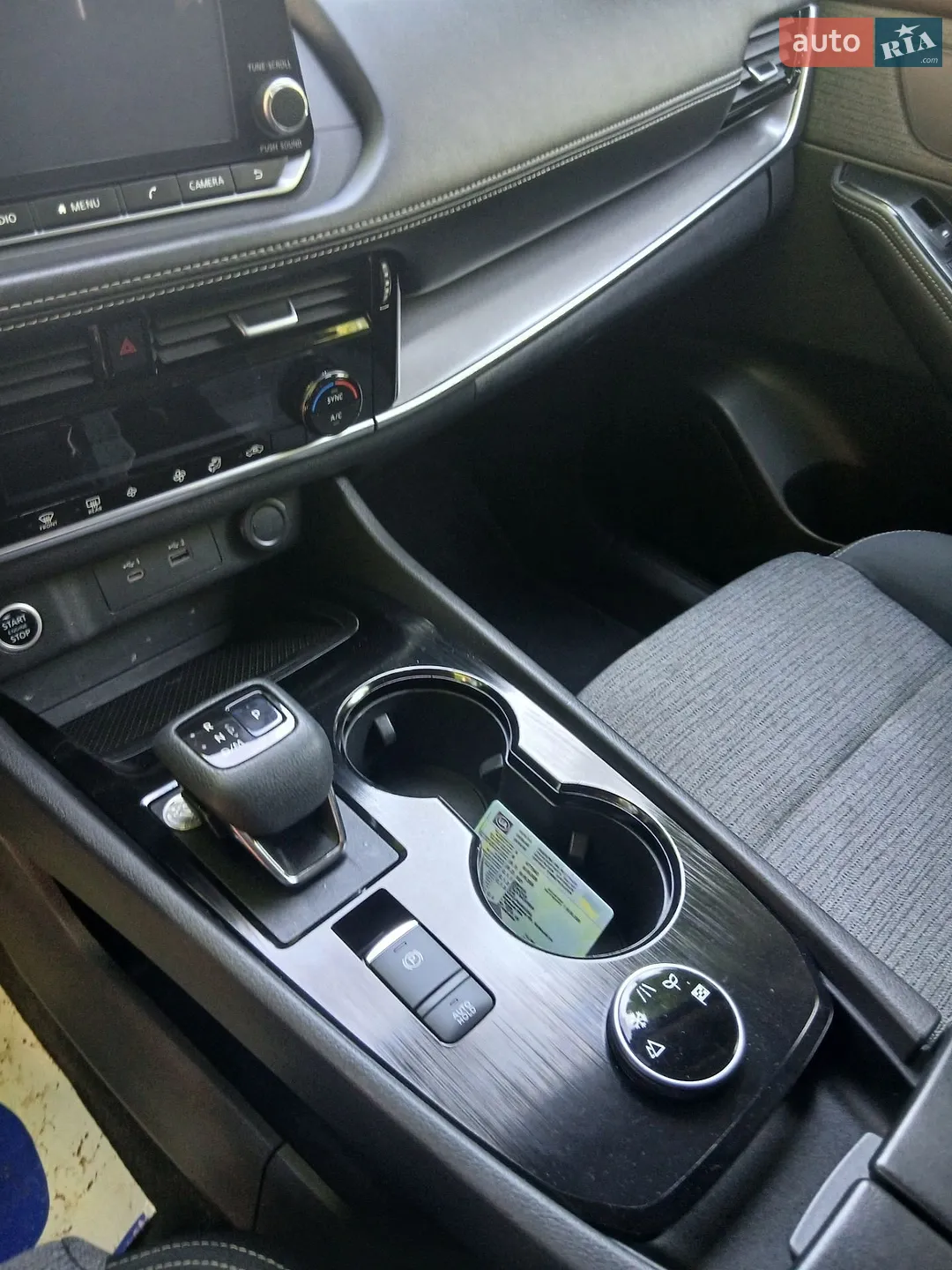 2021 Nissan Rogue - мініатюра 23