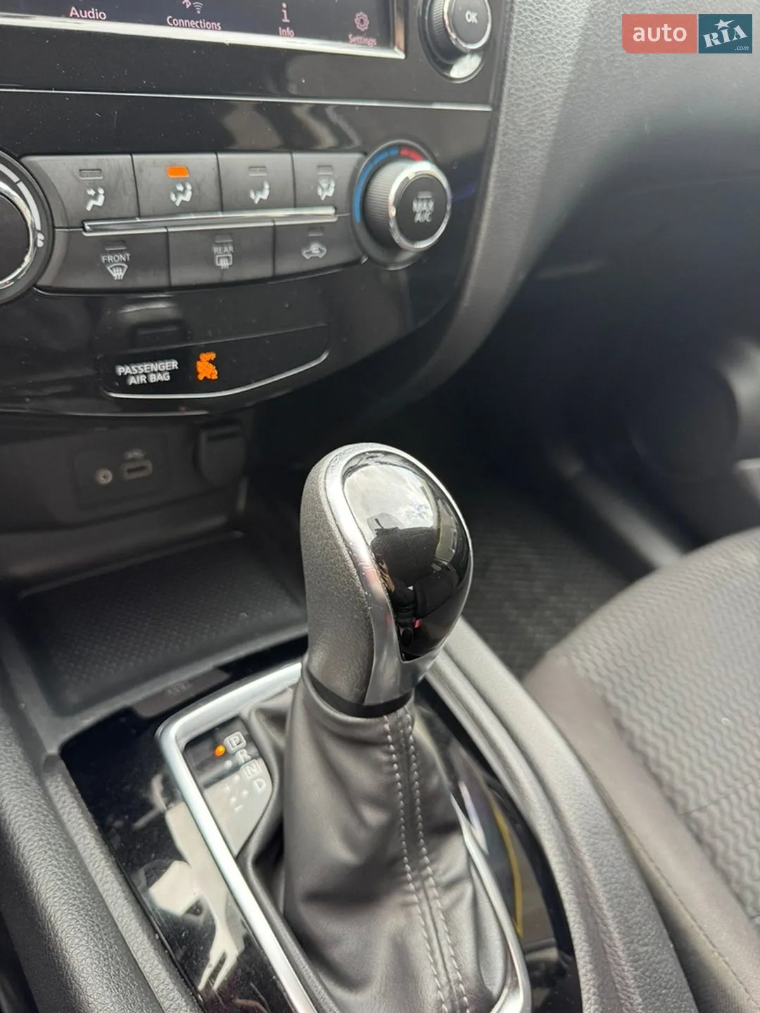 2019 Nissan Rogue - мініатюра 27