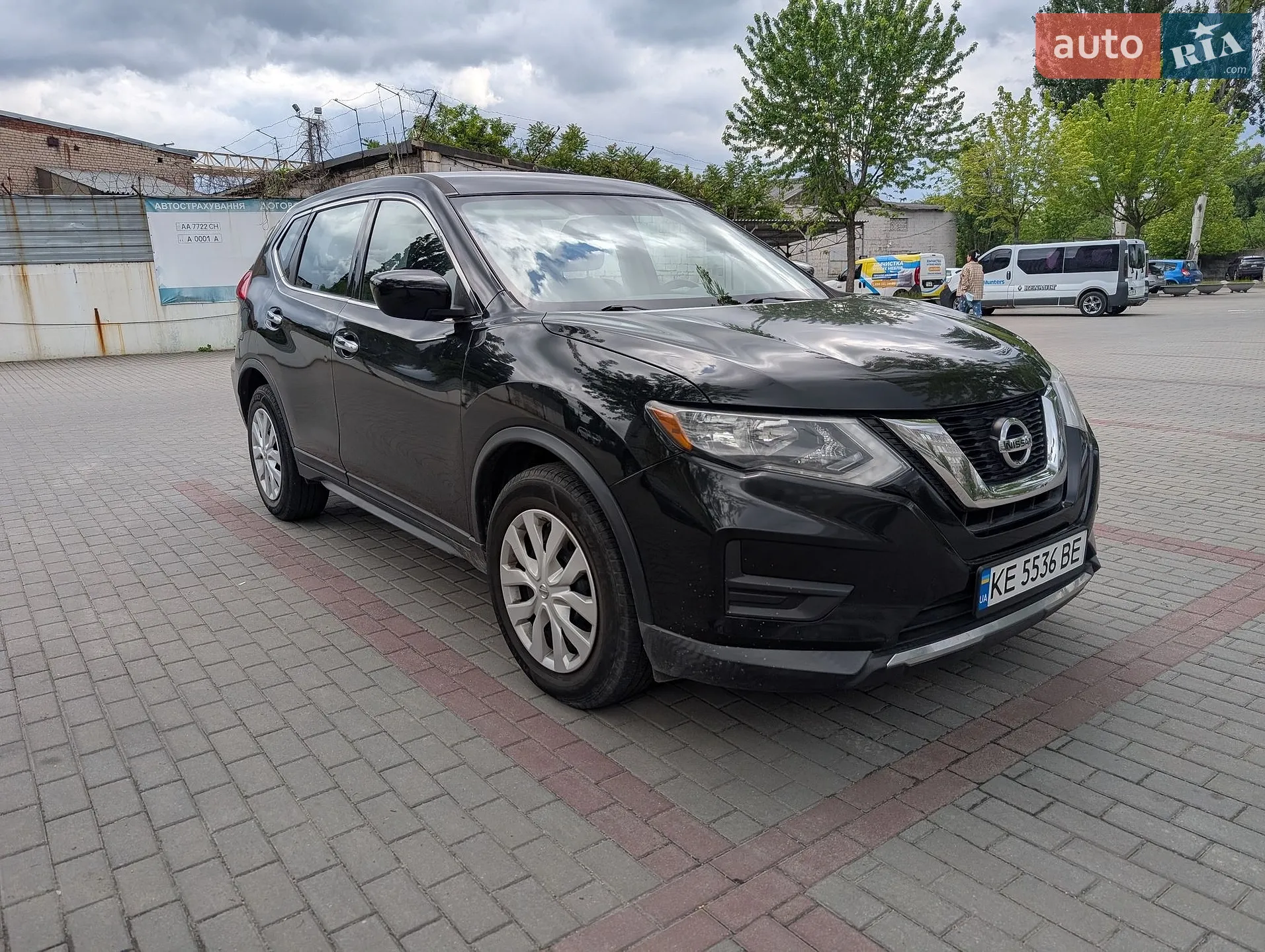 2017 Nissan Rogue - мініатюра 4