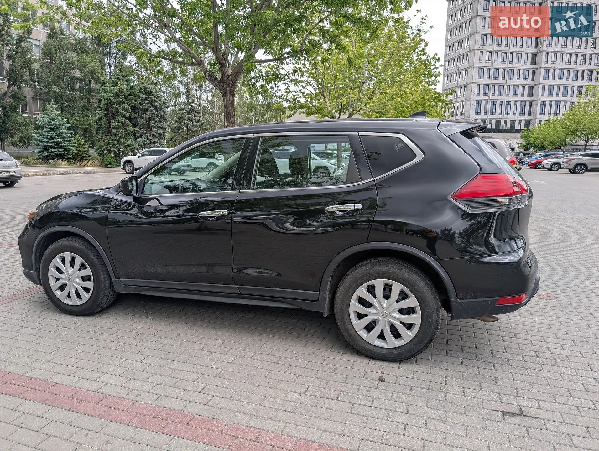 2017 Nissan Rogue - мініатюра 9
