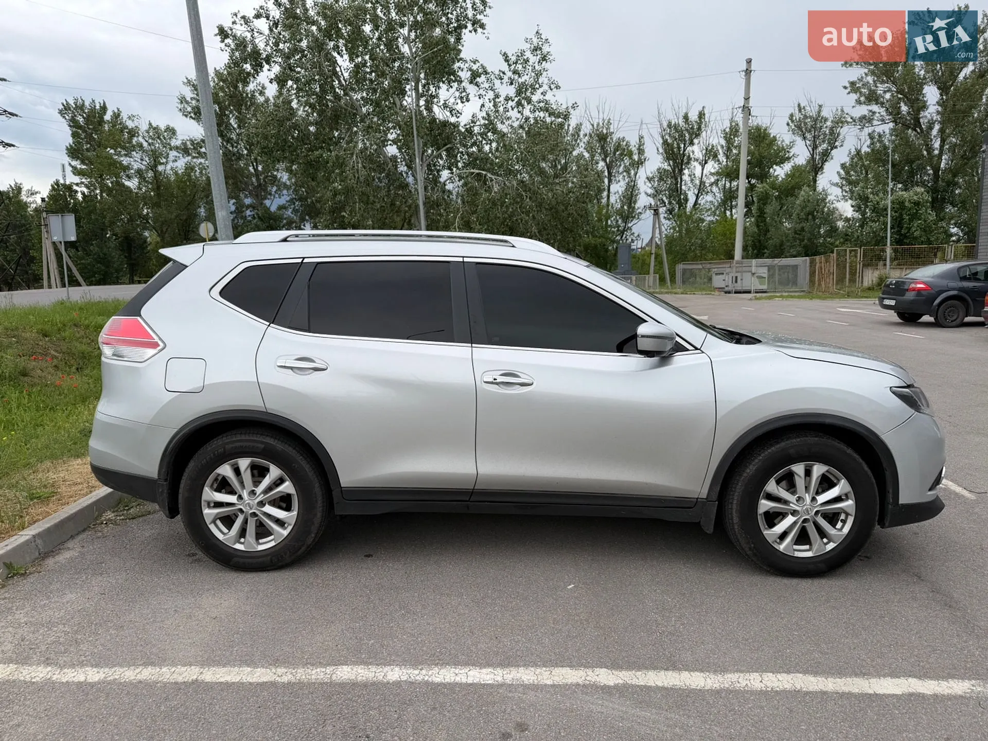 2016 Nissan Rogue - мініатюра 2