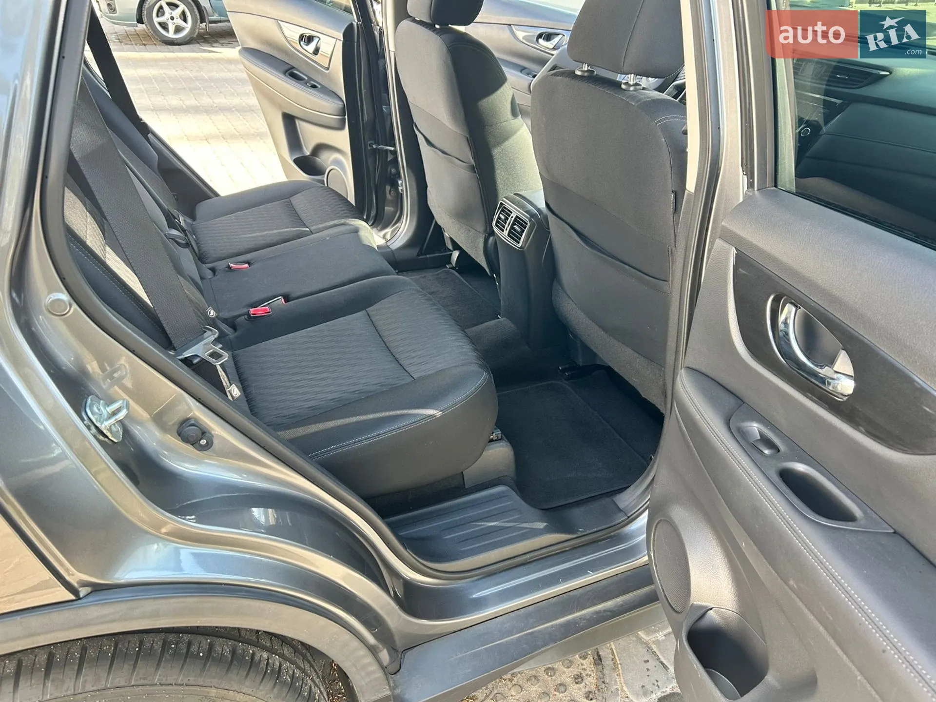 2017 Nissan Rogue - мініатюра 11