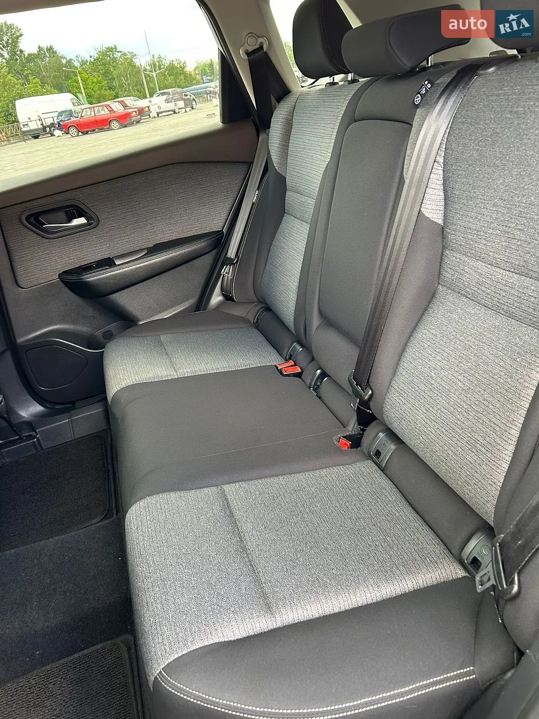2021 Nissan Rogue - мініатюра 17