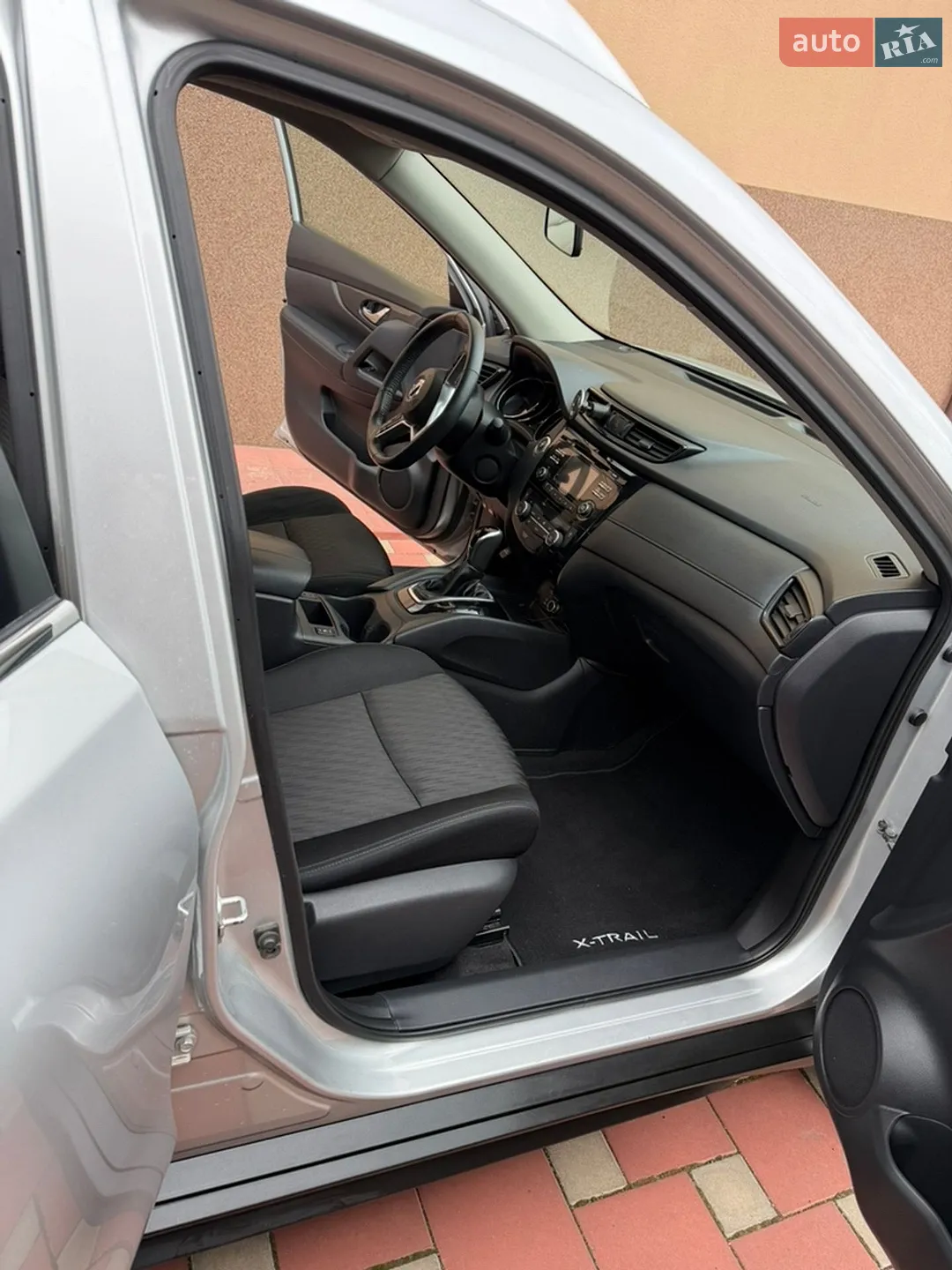 2017 Nissan Rogue - мініатюра 9
