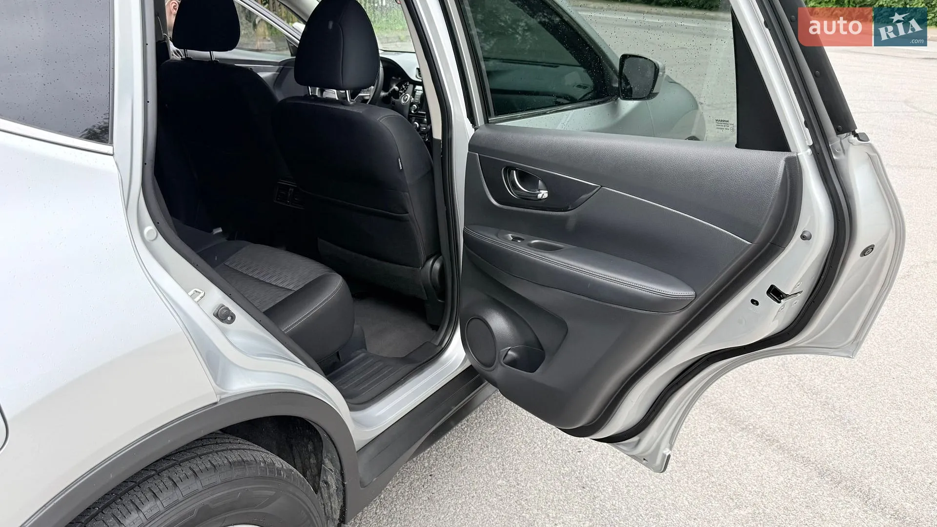 2019 Nissan Rogue - мініатюра 13