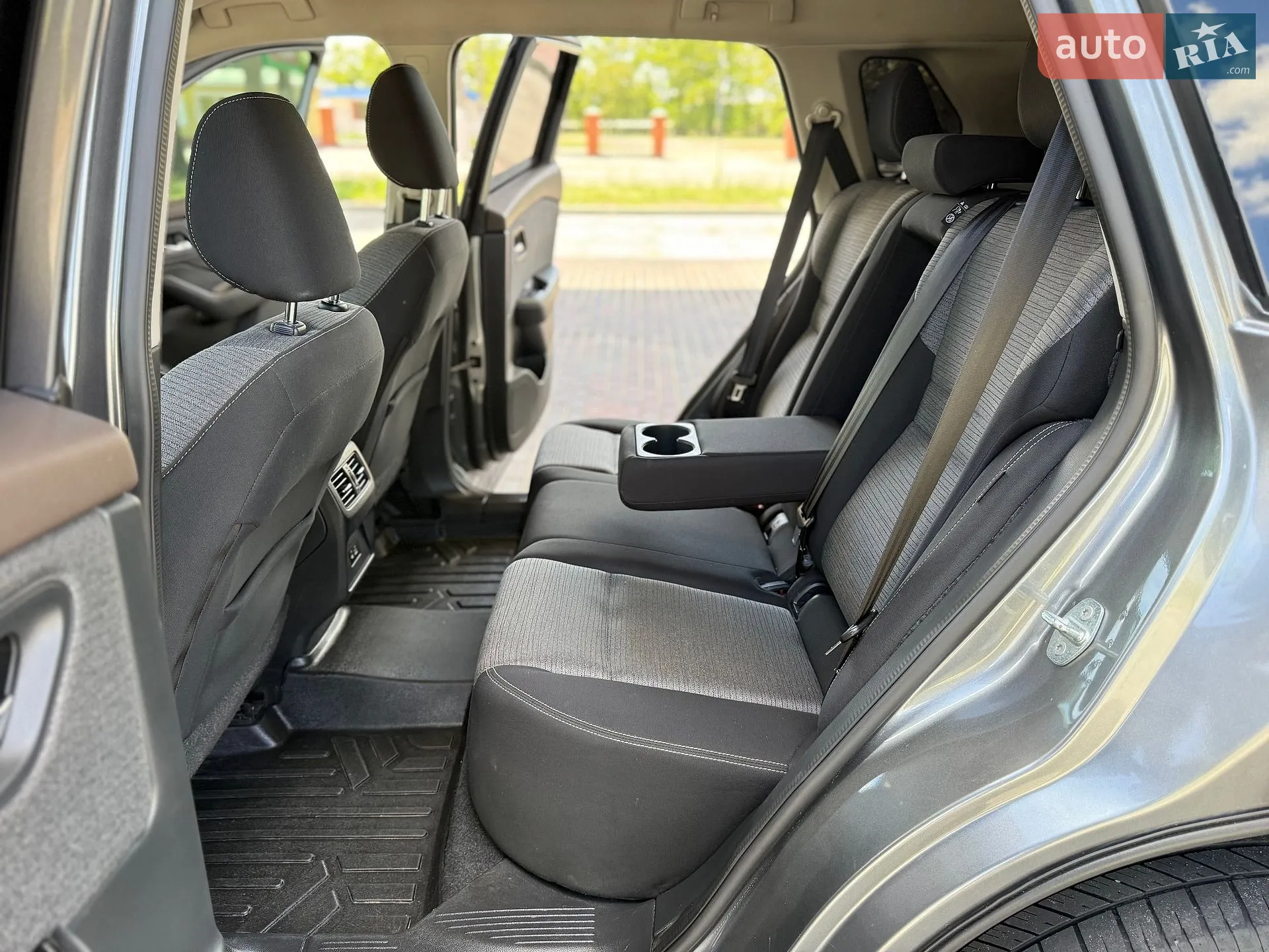 2021 Nissan Rogue - мініатюра 26