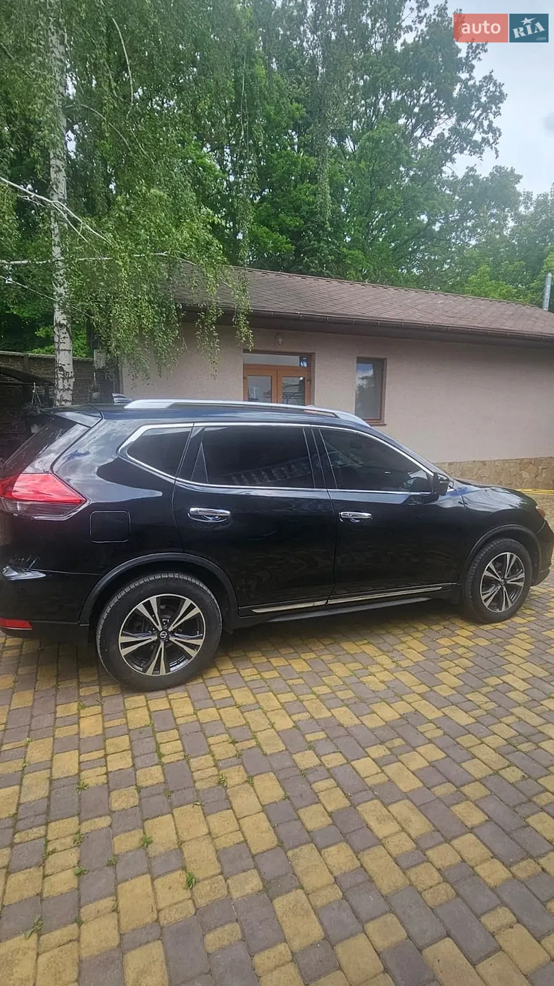 2017 Nissan Rogue - фото 1